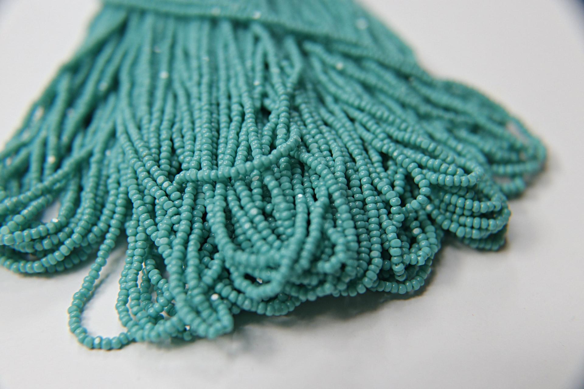 11/0 Hanks Charlotte Cut Beads 63130 Opaque Aqua Green 1/5/25/50/100 Hanks 2.0mm glass beads, jewelry supply, findings, craft supply vintage