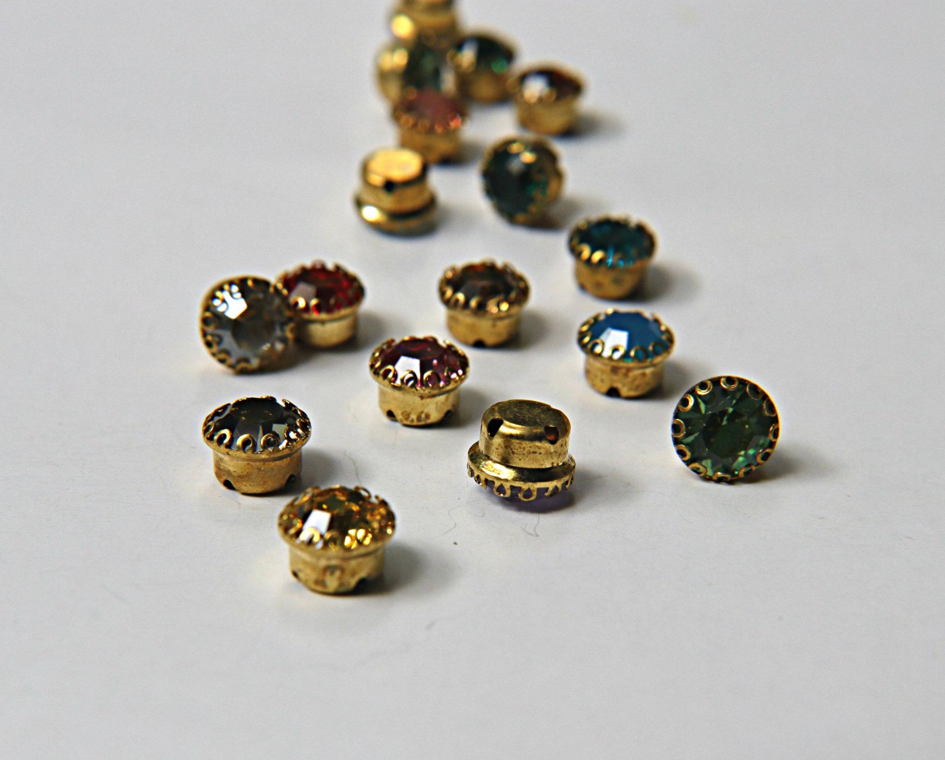 Swarovski 39ss Vintage Clips Sewon 27 Crystal Colors 4 Hole Sliders 6/12/24/100 Pieces BRASS SETTINGS embroidery materials craft vintage