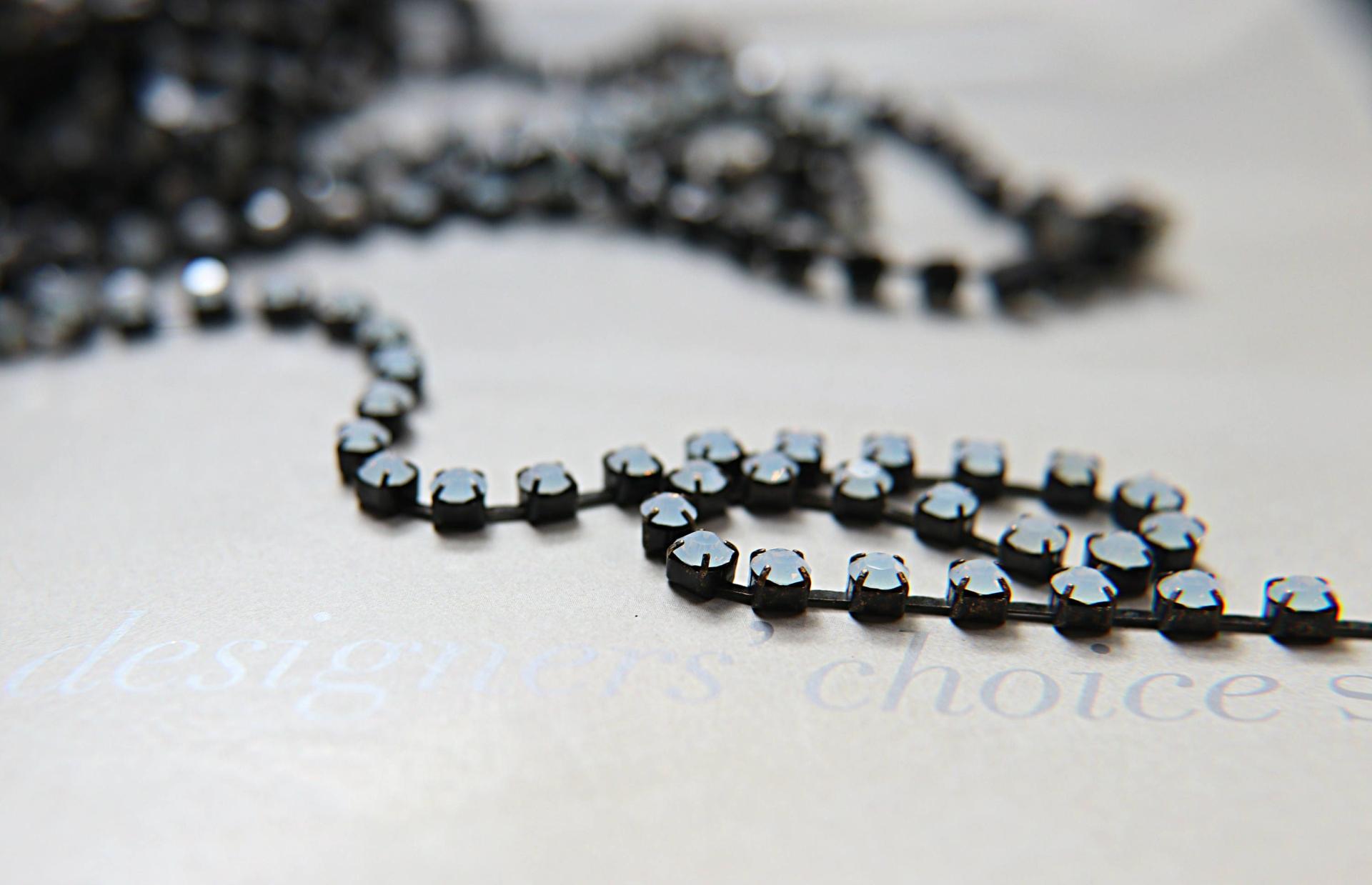 16ss Rhinestone Chain Swarovski White Opal Black base 4mm 1/2/5/15 Meters Wedding Bridal Supplies|Jewelry Making|Decoration, Vintage supply