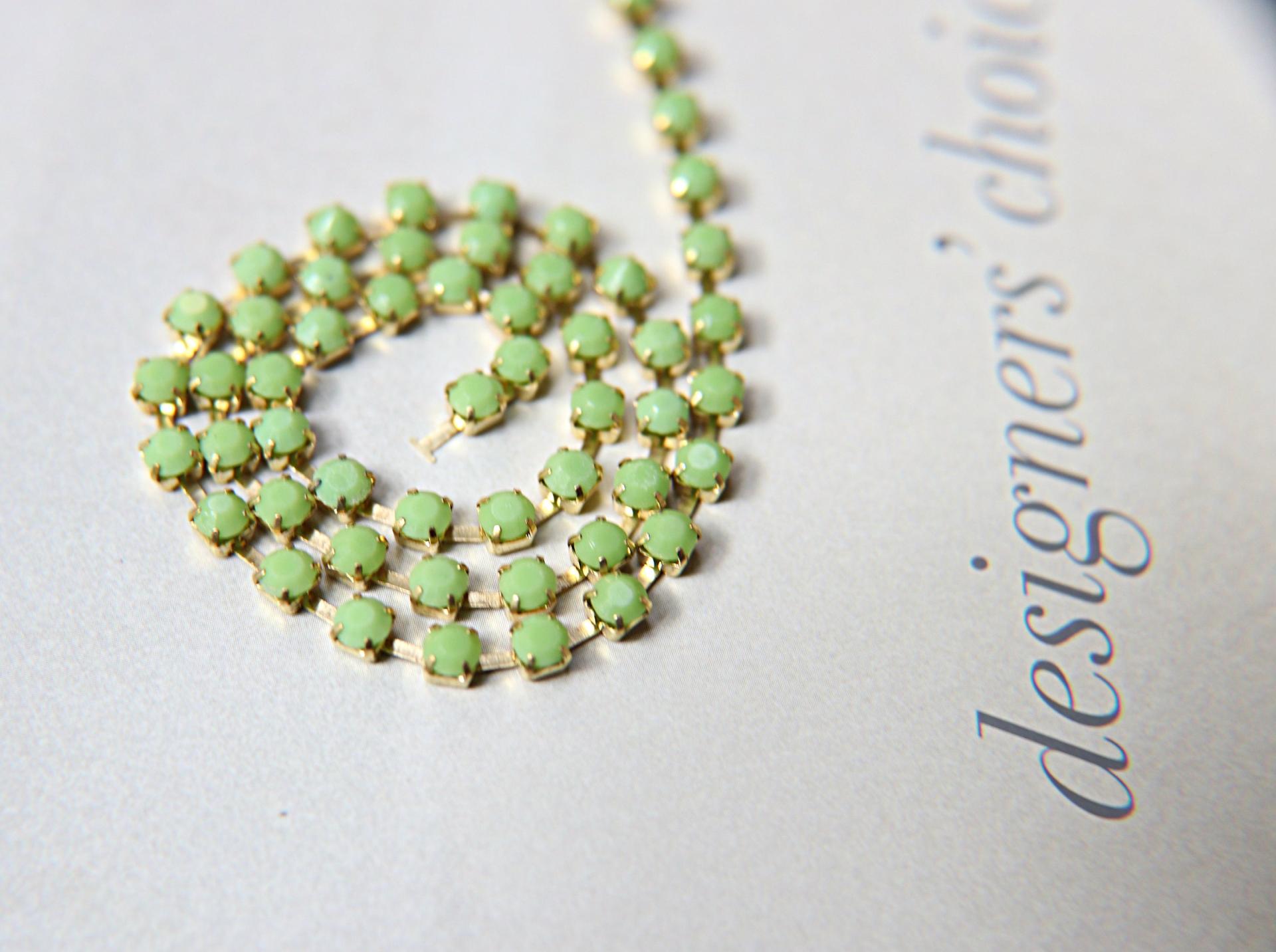 12 SS Rhinestone Chain Vintage Glass Vintage Chatons Opaque Peridot (3mm) 1/2/5/15 Meters Bridal Supplies, strass chains, craft supplies