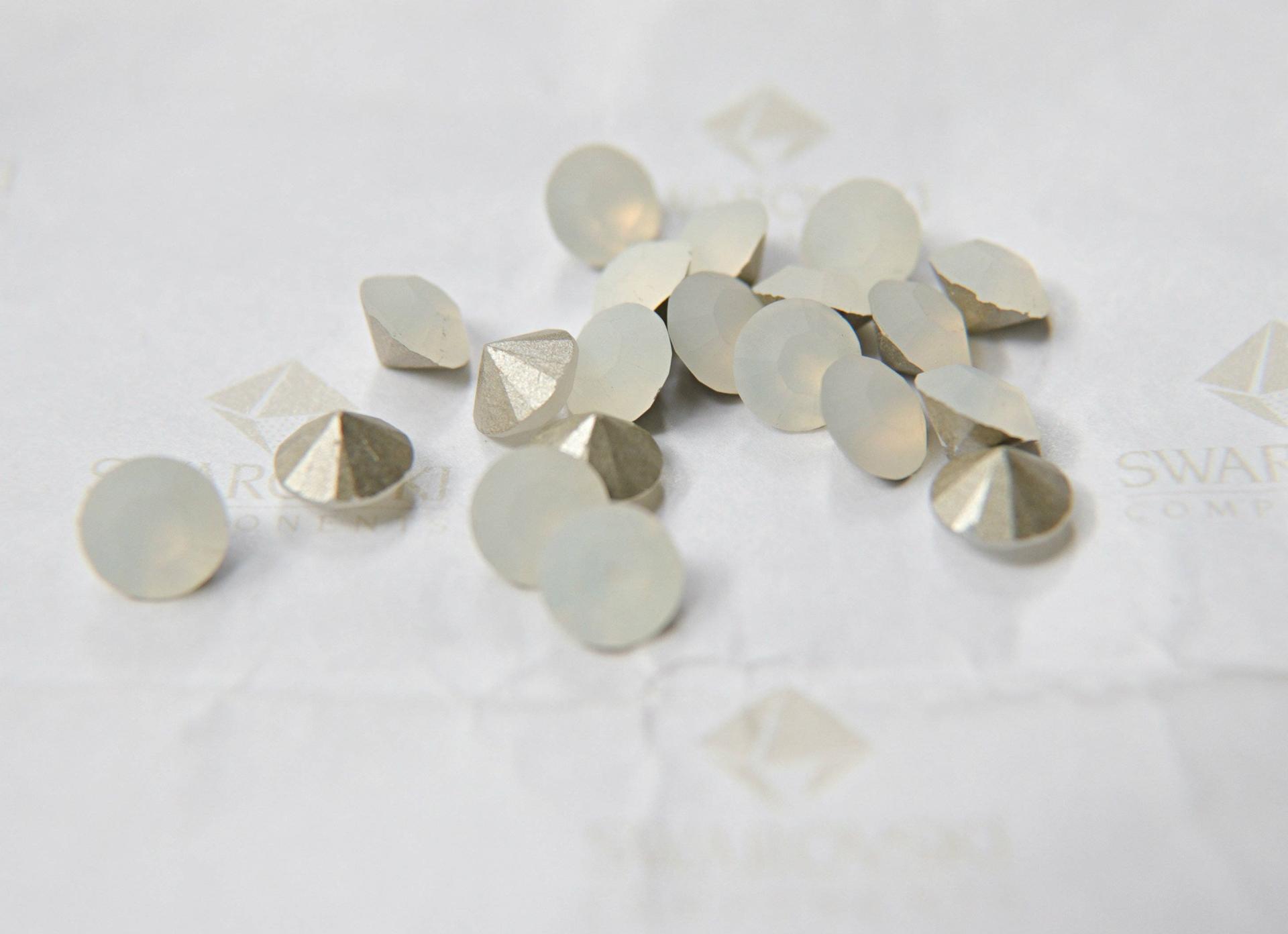 MATT Swarovski 28ss/38ss Chaton Round White Opal 6/12/24/100/300/500 Pieces