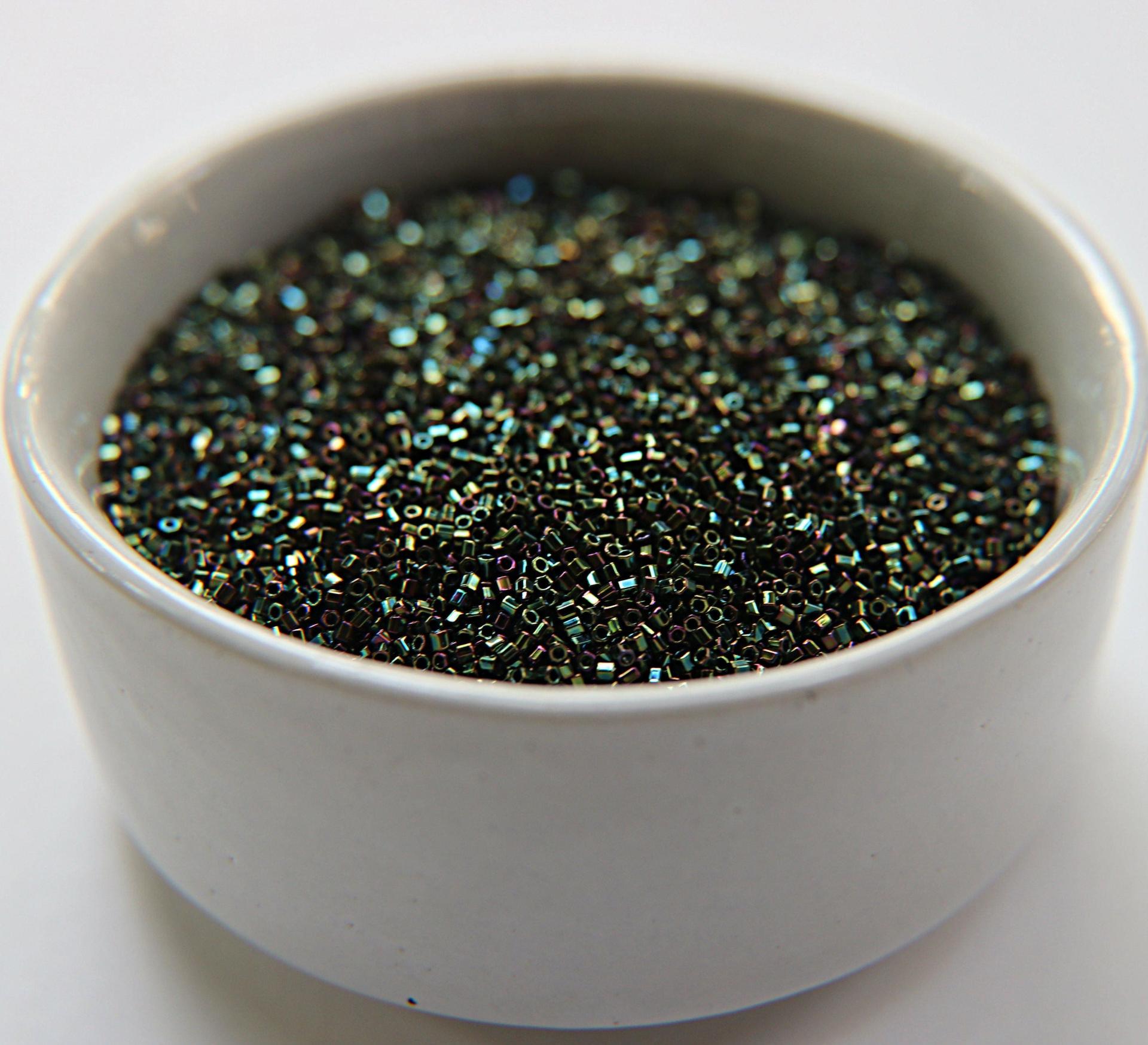 15/0 MIYUKI Hex Metallic Forest Green Iris Japanese Beads 10/20/50/100 Grams Premium Materials