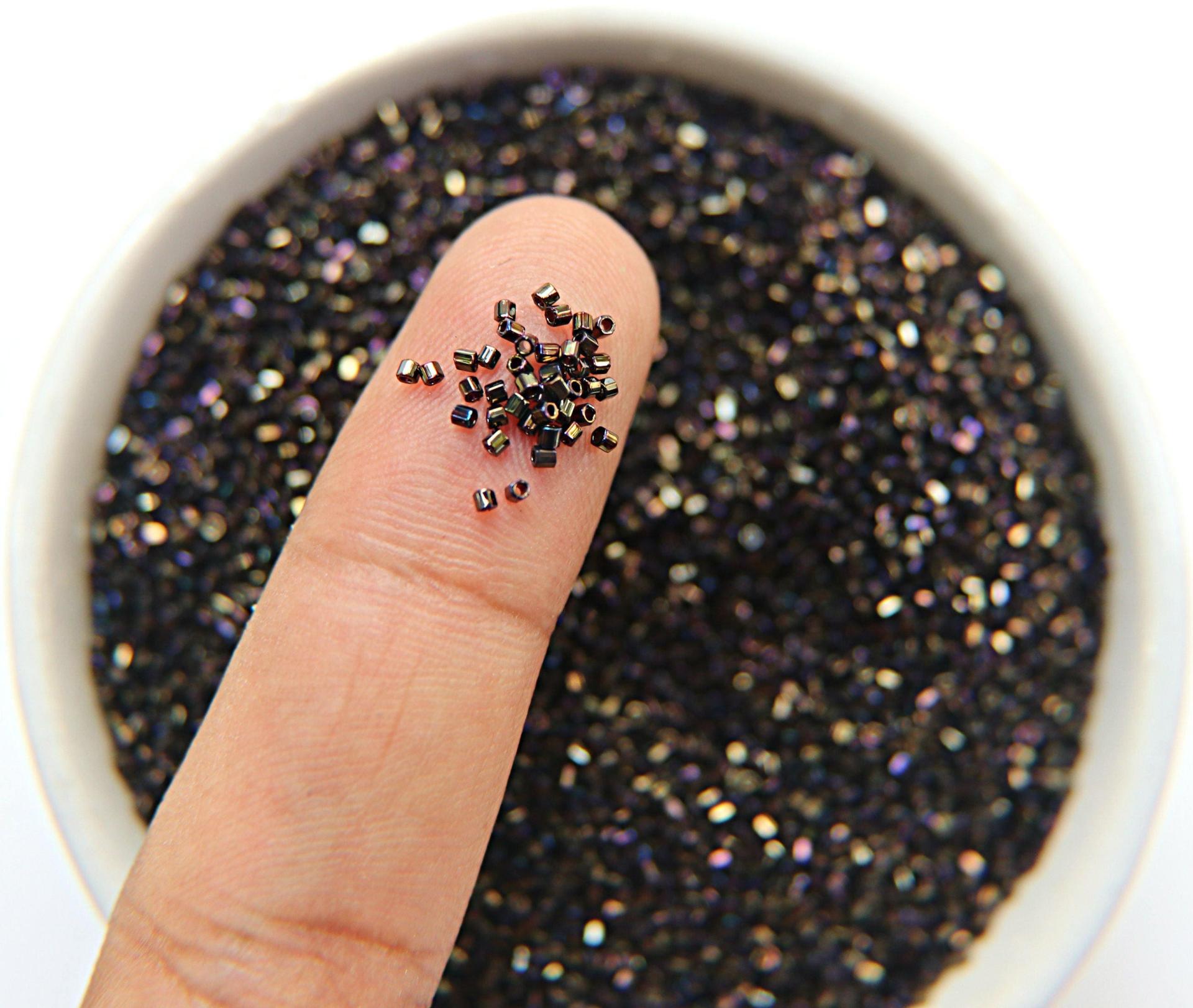 15/0 Miyuki Delica 3 Cuts Metallic BROWN IRIS Japanese Beads 10/20/50/100 Grams Premium Materials