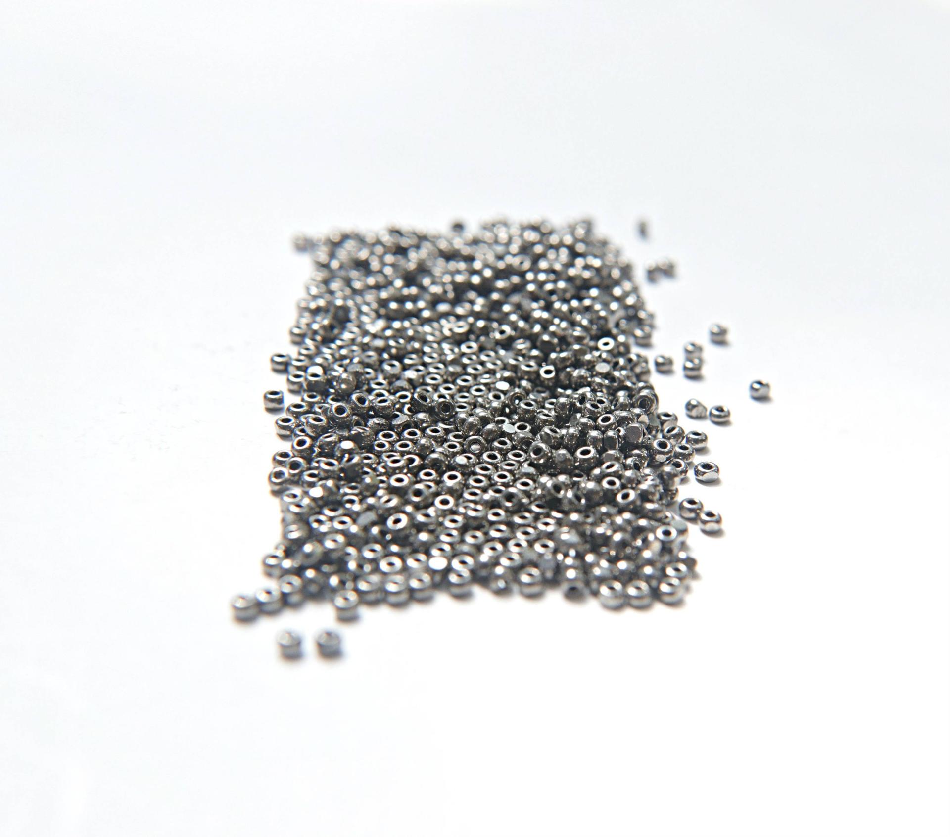 11/0 Charlotte True Cut Beads Gun Metal 10/20/50/250/500 Grams Metallic