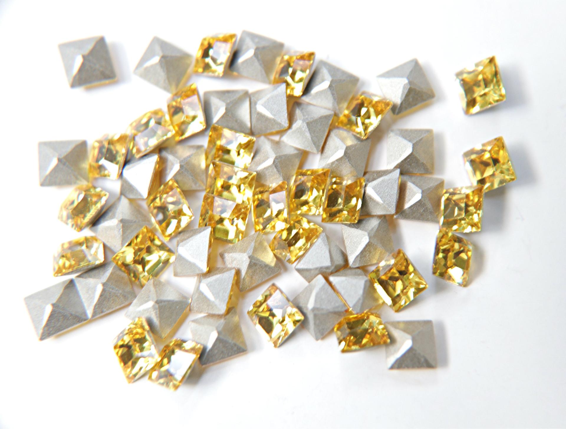 8 mm Swarovski #4447 Square Fancy Stone Light Topaz 6/36/72/144 Pieces (226)
