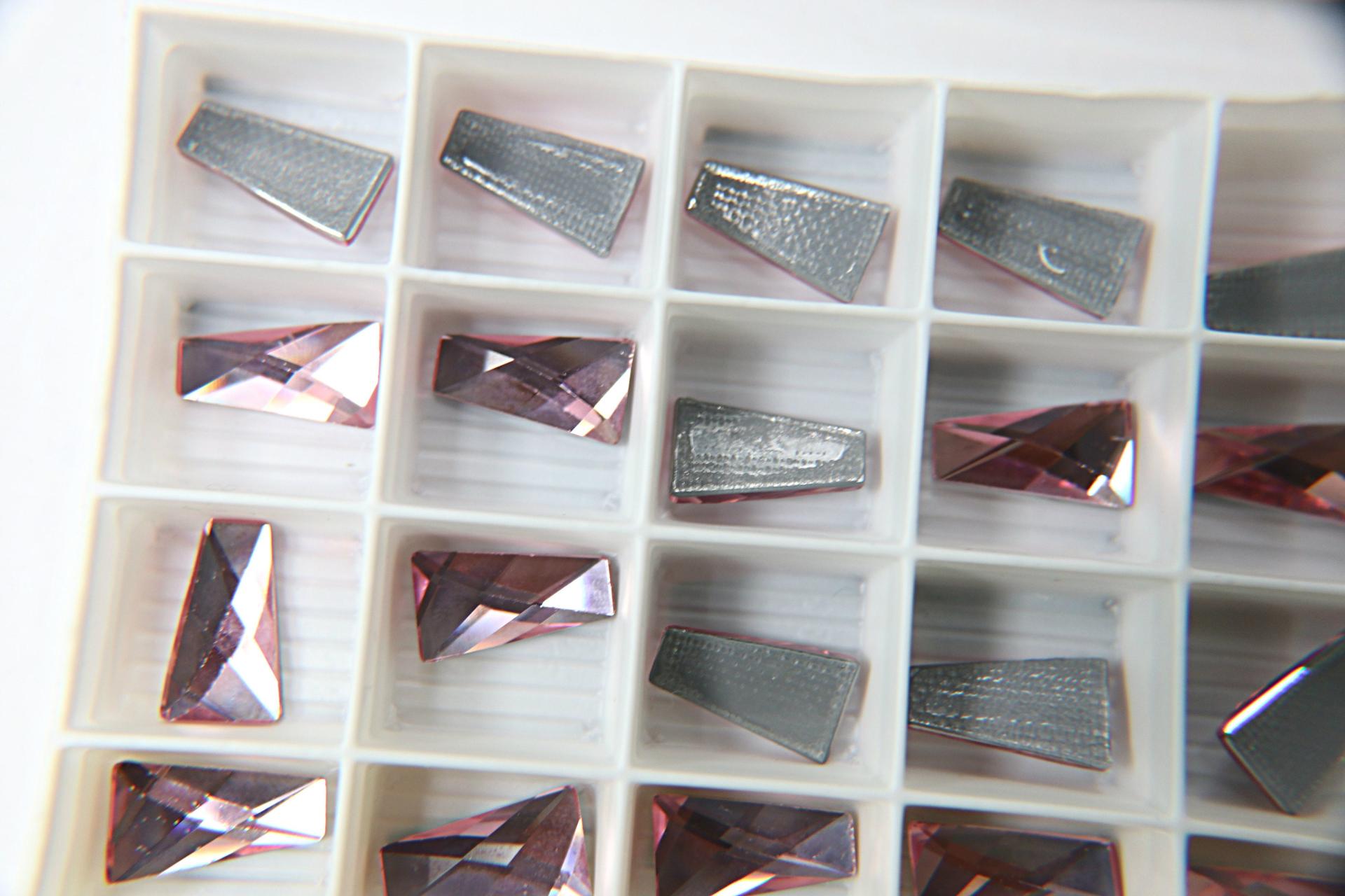 Swarovski 2770 16x9.5mm Wing Flatback hotfix Light Rose 1/6/24/72 Pieces