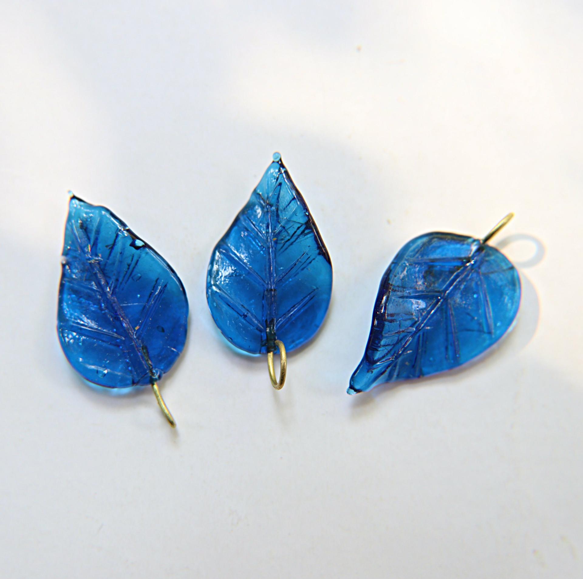 6 Iridescent Capri Blue Glass Leaf Drop Beads With Embedded Loop 35 x 17 MM