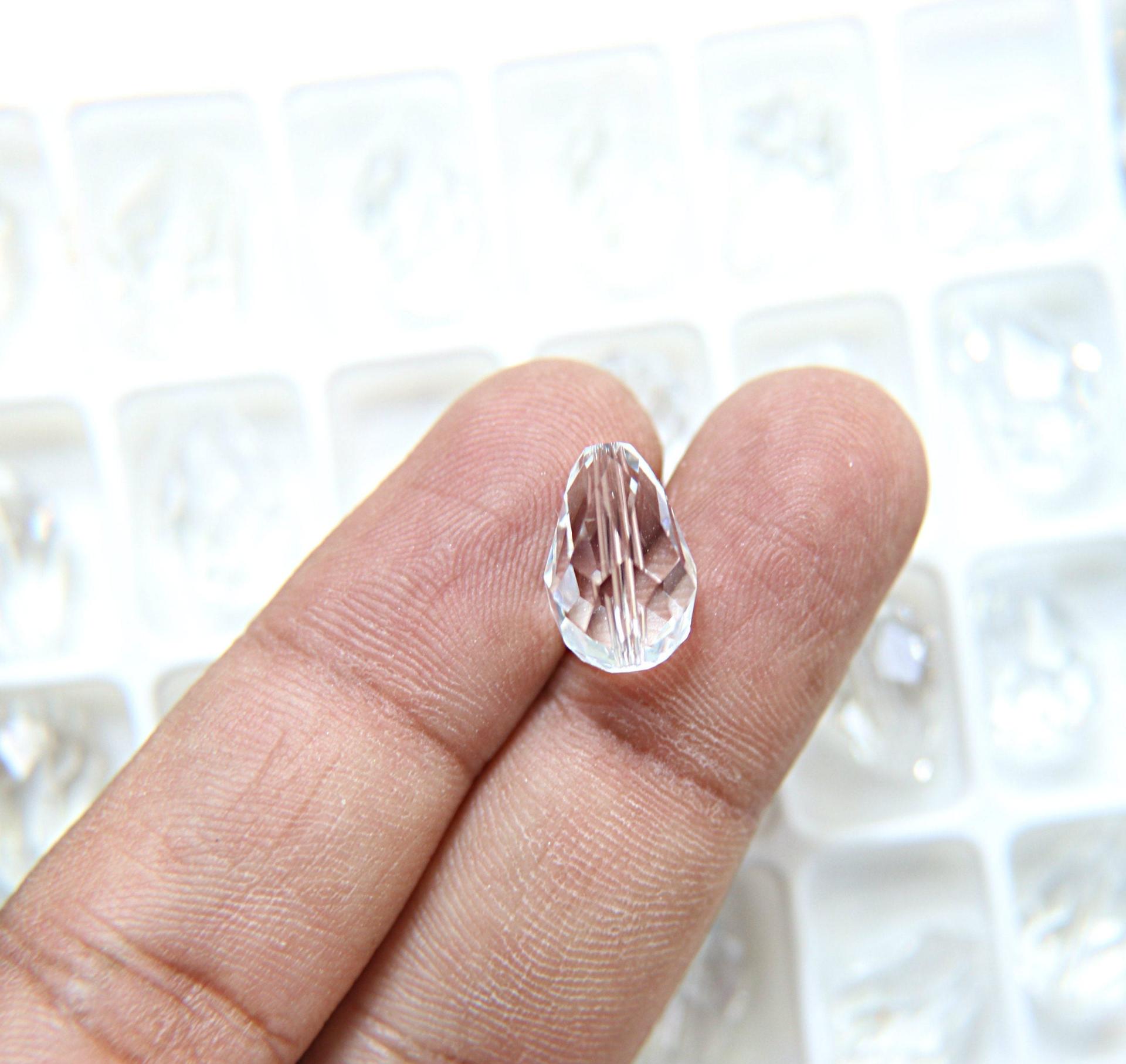 13.5x9MM Crystal Preciosa Pear Beads Vintage 6/24/72 Pieces Article 451 56 301 fancy beads, wedding jewelry making beads, premium beads