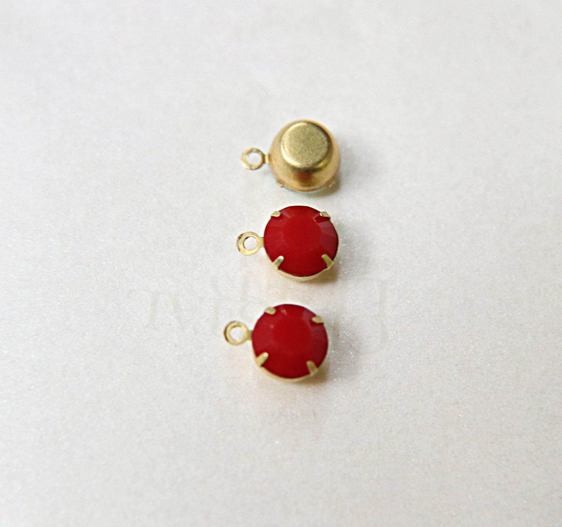 Swarovski 7mm Round setting drop one loop in Dark Coral Red 34ss (396) 6/12/24/100/300 Pieces jewelry supplies in Brass/Vintage Black