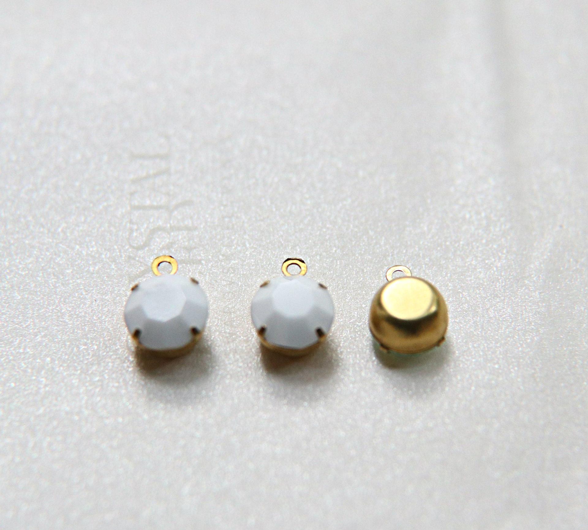 Swarovski 7mm Round setting drop one loop in Chalk White 34ss (279) 6/12/24/100/300 Pieces jewelry supplies in Brass/Vintage Black premium