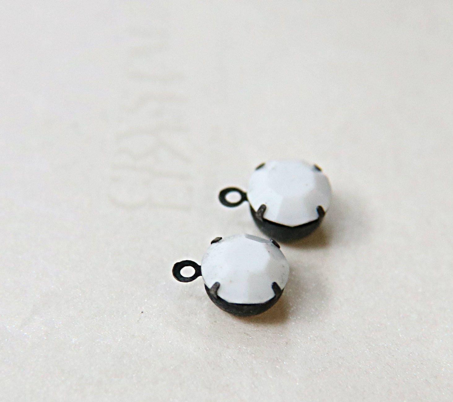 Swarovski 7mm Round setting drop one loop in Chalk White 34ss (279) 6/12/24/100/300 Pieces jewelry supplies in Brass/Vintage Black premium