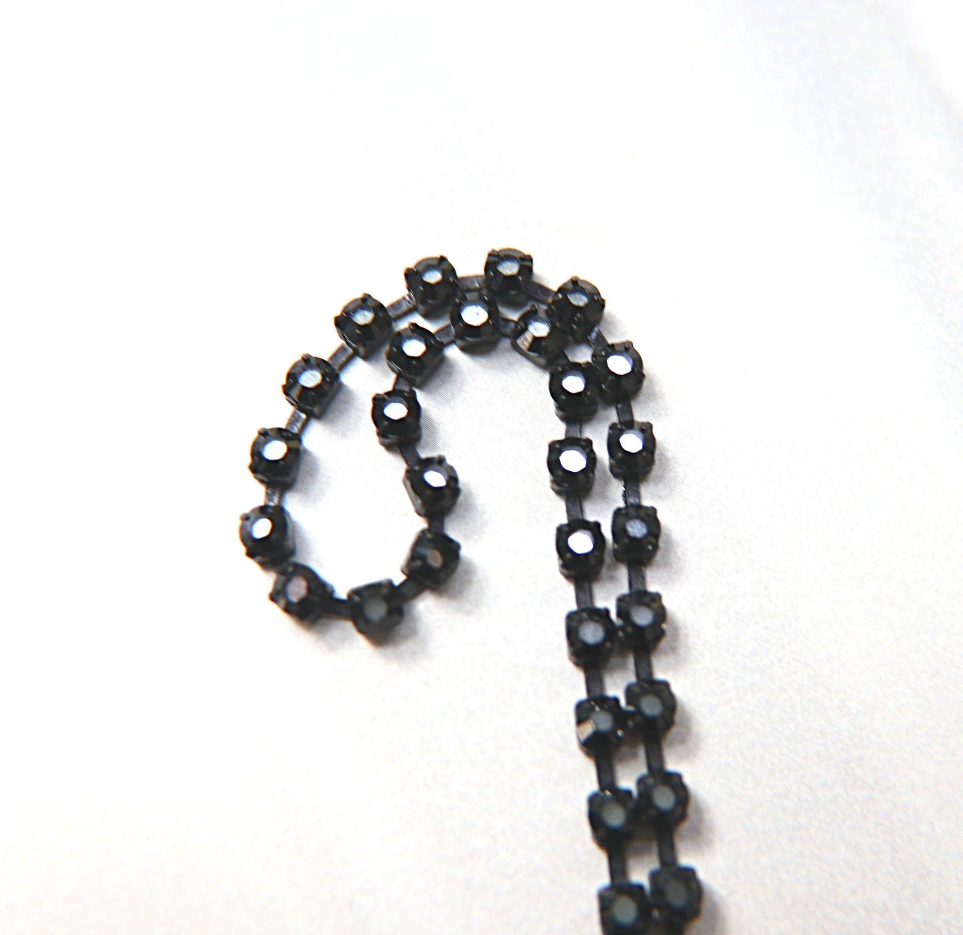 16ss Swarovski 2088 Chain in Flat Back Rare Cosmojet (4mm) 0.5/1/2/5 Meters Vintage Black Settings, decorations, craft supplies, designer