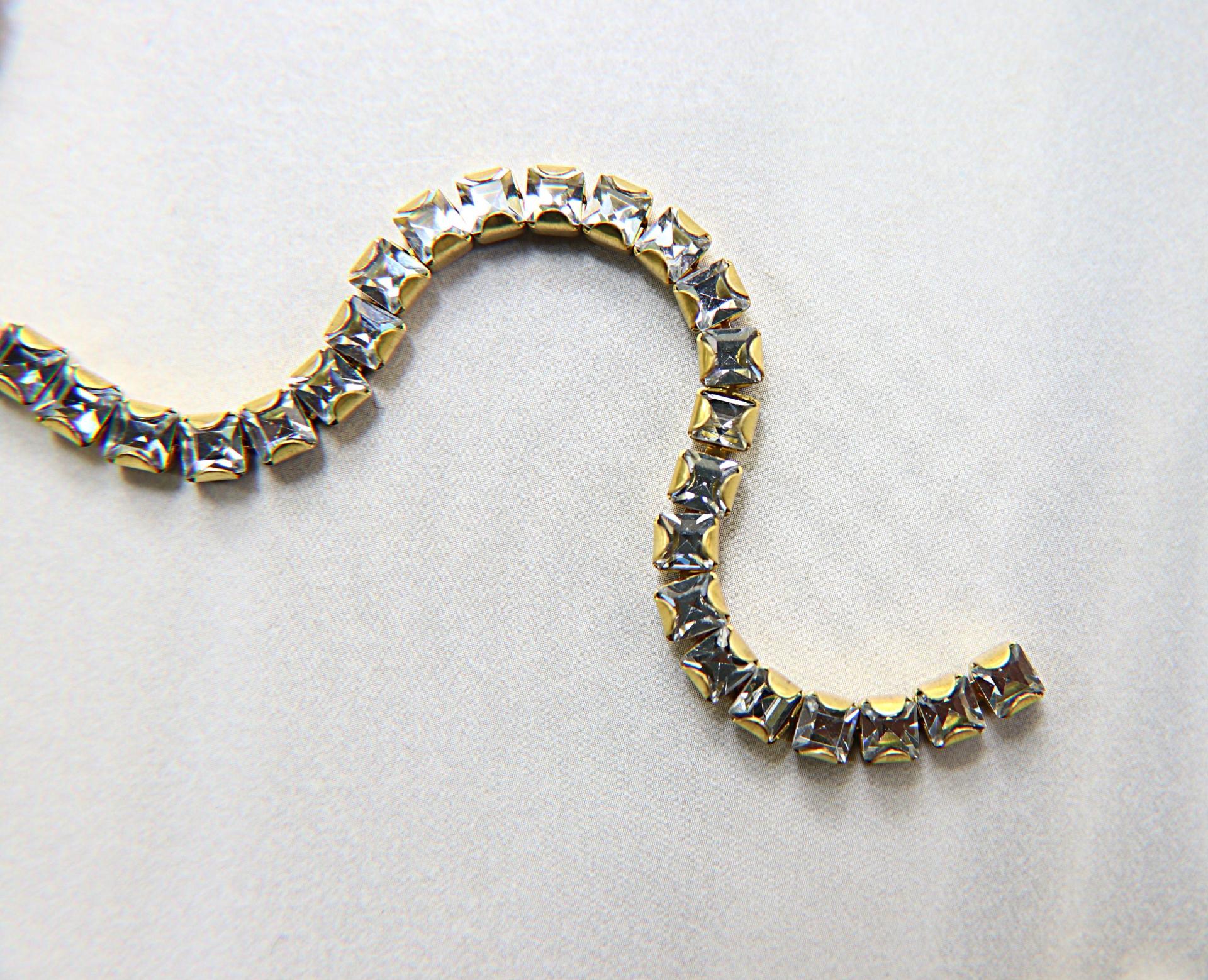 4mm Square Preciosa fancy Rhinestone Chain in Crystal 0.5/1 Meter Wedding Bridal Supplies|Jewelry Making|Decoration