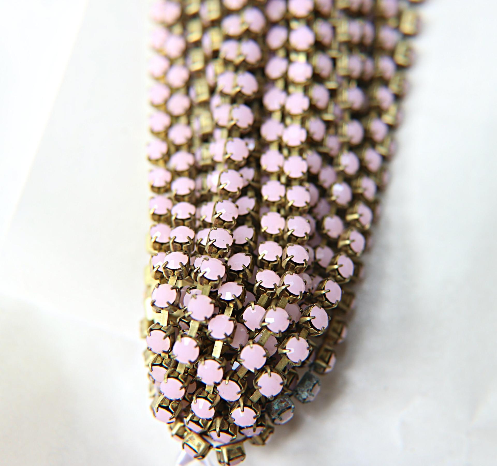 16SS Rhinestone Chain Swarovski in Rose Alabaster (293) 4mm 0.5/1/2/5/15 Meters jewelry making, embroidery materials, vintage findings, lace
