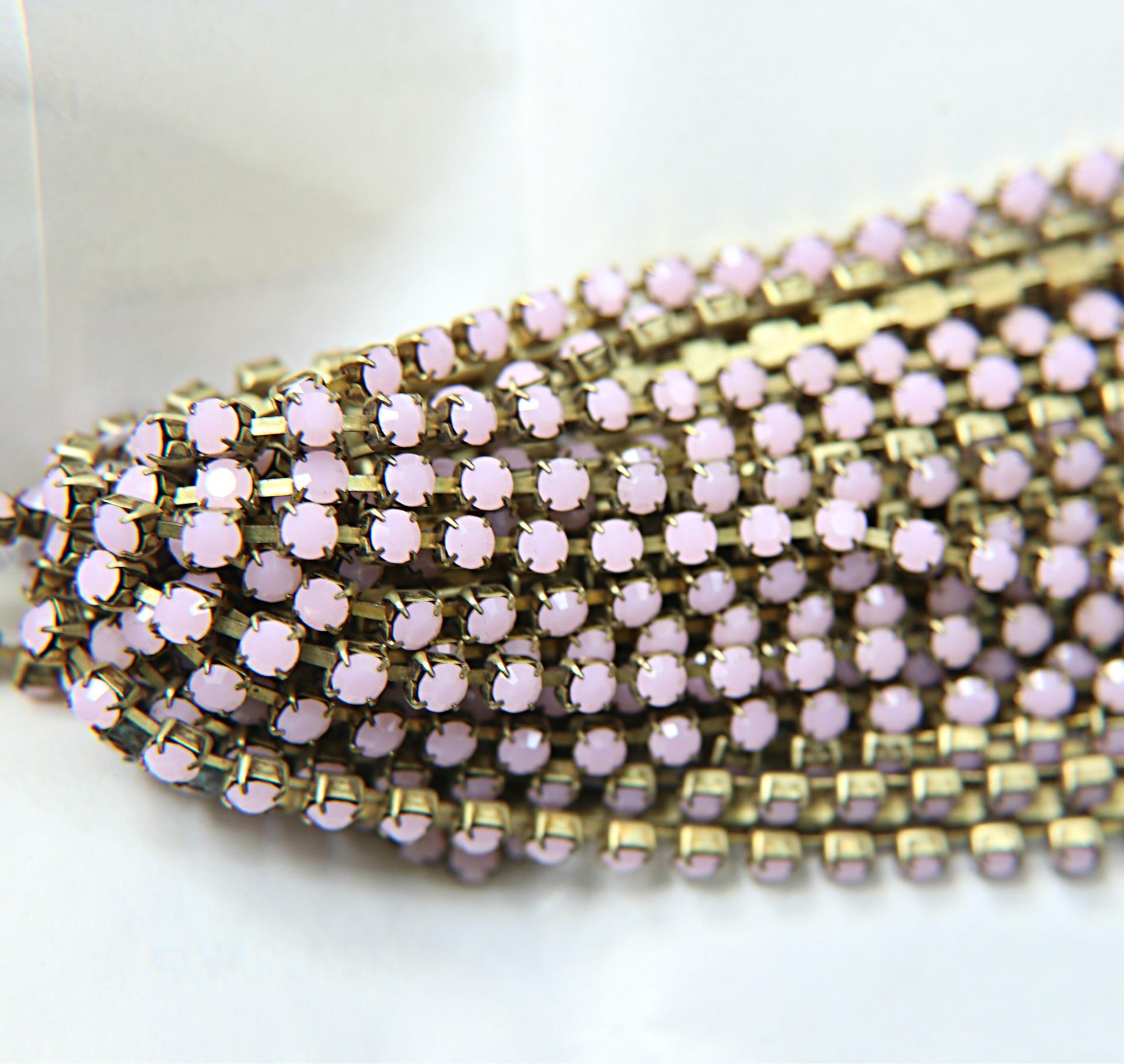 16SS Rhinestone Chain Swarovski in Rose Alabaster (293) 4mm 0.5/1/2/5/15 Meters jewelry making, embroidery materials, vintage findings, lace