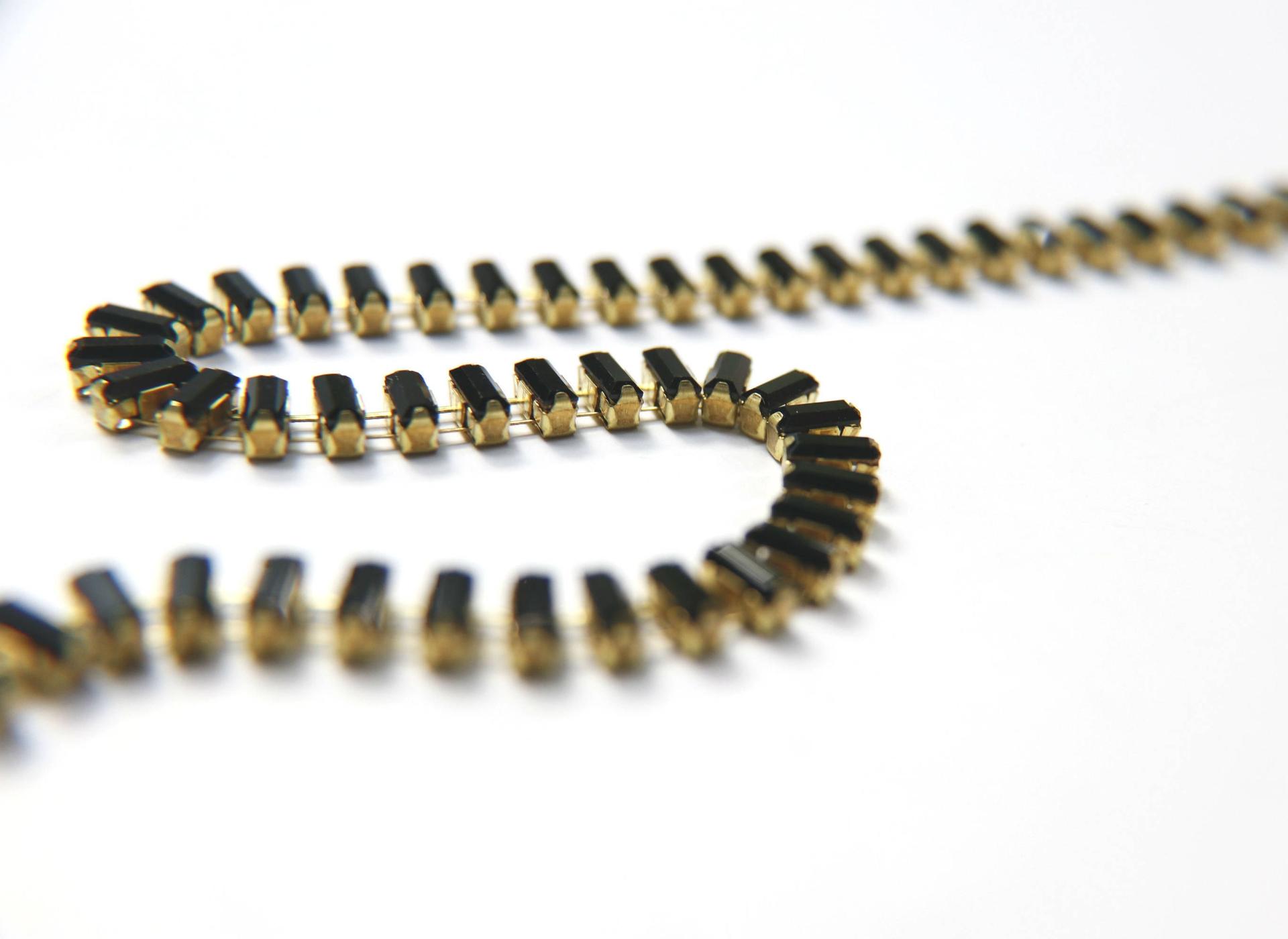 Swarovski Snake Baguette chain 7x3 mm in JET (280) settings in Brass 0.5/1/2 Meters Wedding Bridal Supplies|Jewelry Making|Decoration