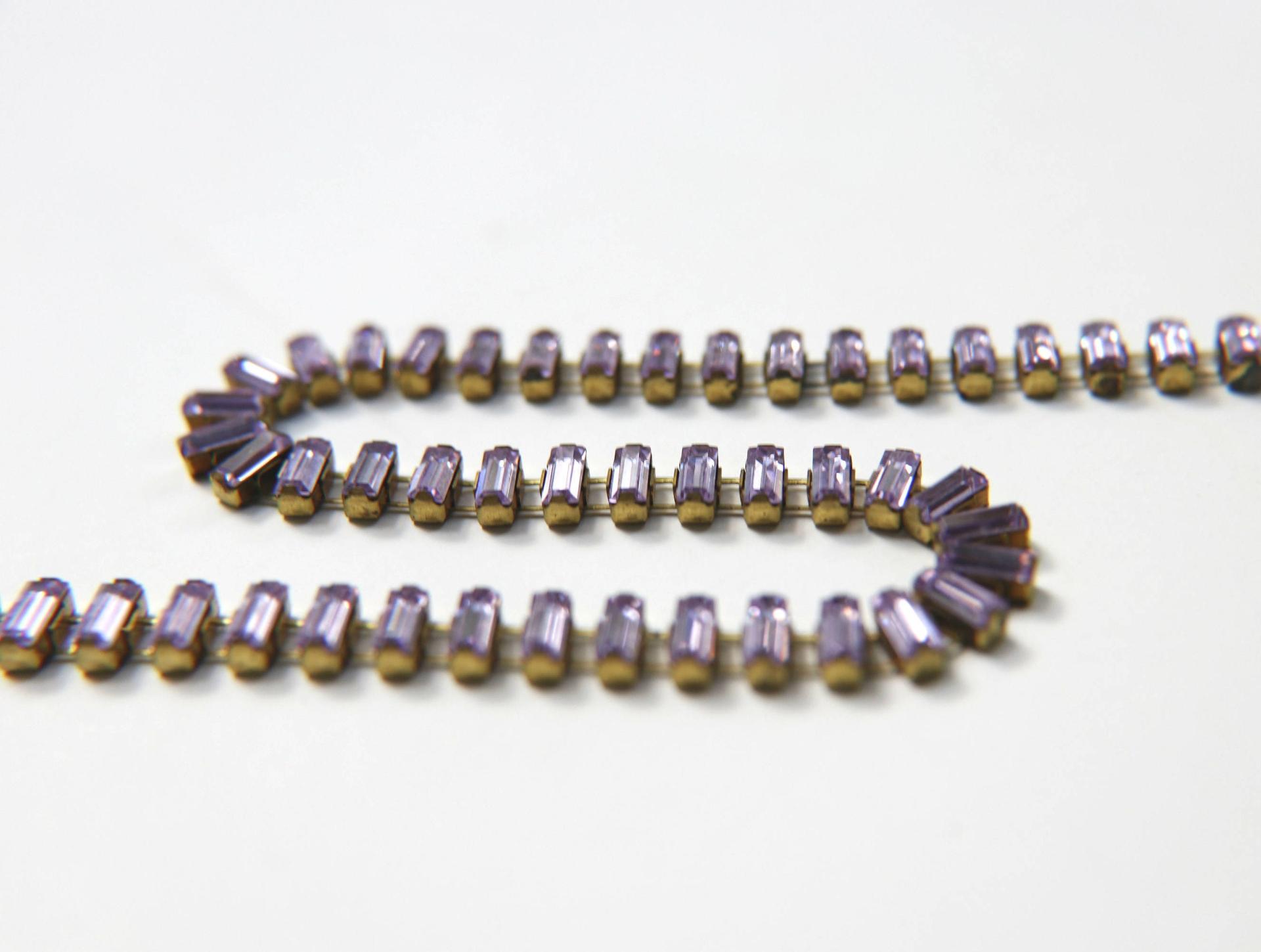 Swarovski Snake Baguette chain 7x3 mm in Violet (371) settings in Brass 0.5/1/2 Meters Wedding Bridal Supplies|Jewelry Making|Decoration