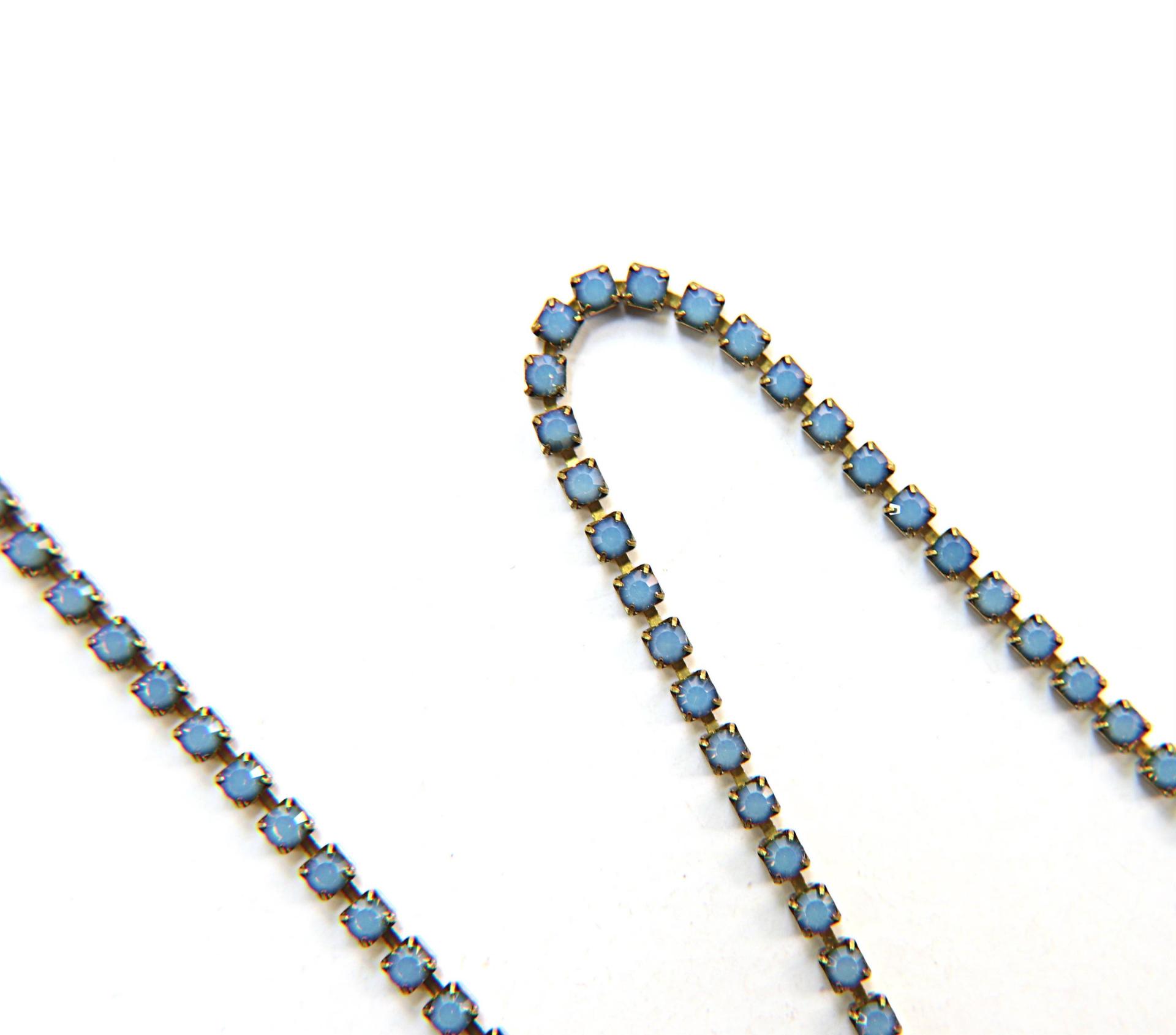 10SS Swarovski Rhinestone Cup Chain in White Opal Sky Blue 2.8mm Made in Austria 0.5/1/2/5 Meters vintage findings / jewelry making