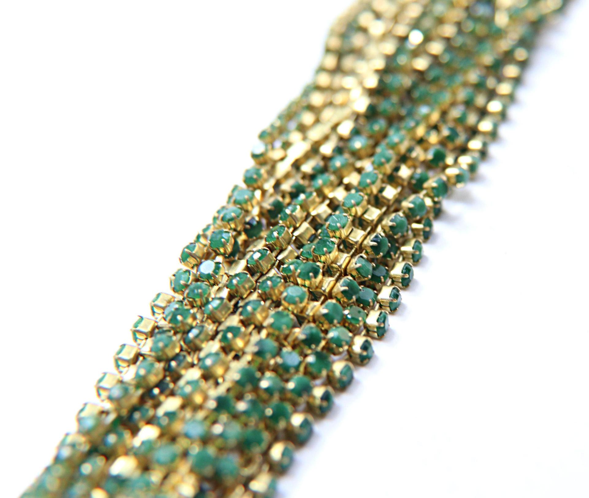 10 SS Rhinestone Chain Vintage Glass Pressed Chatons Light Emerald Opaque 2.8 mm 1/2/5/15 Meters vintage findings, strass chains, craft