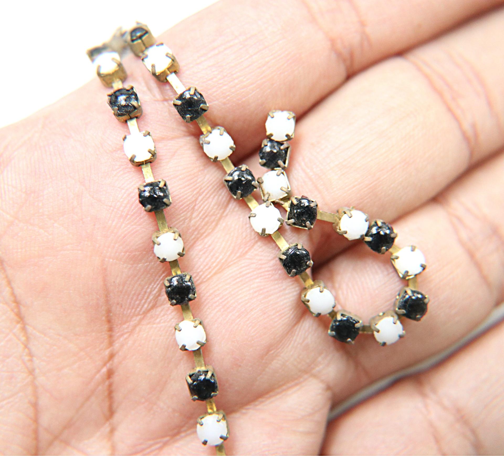 16 SS Rhinestone Chain Vintage Pressed Chatons in Chalk White & Black (4mm) 1/2/5/15 Meters
