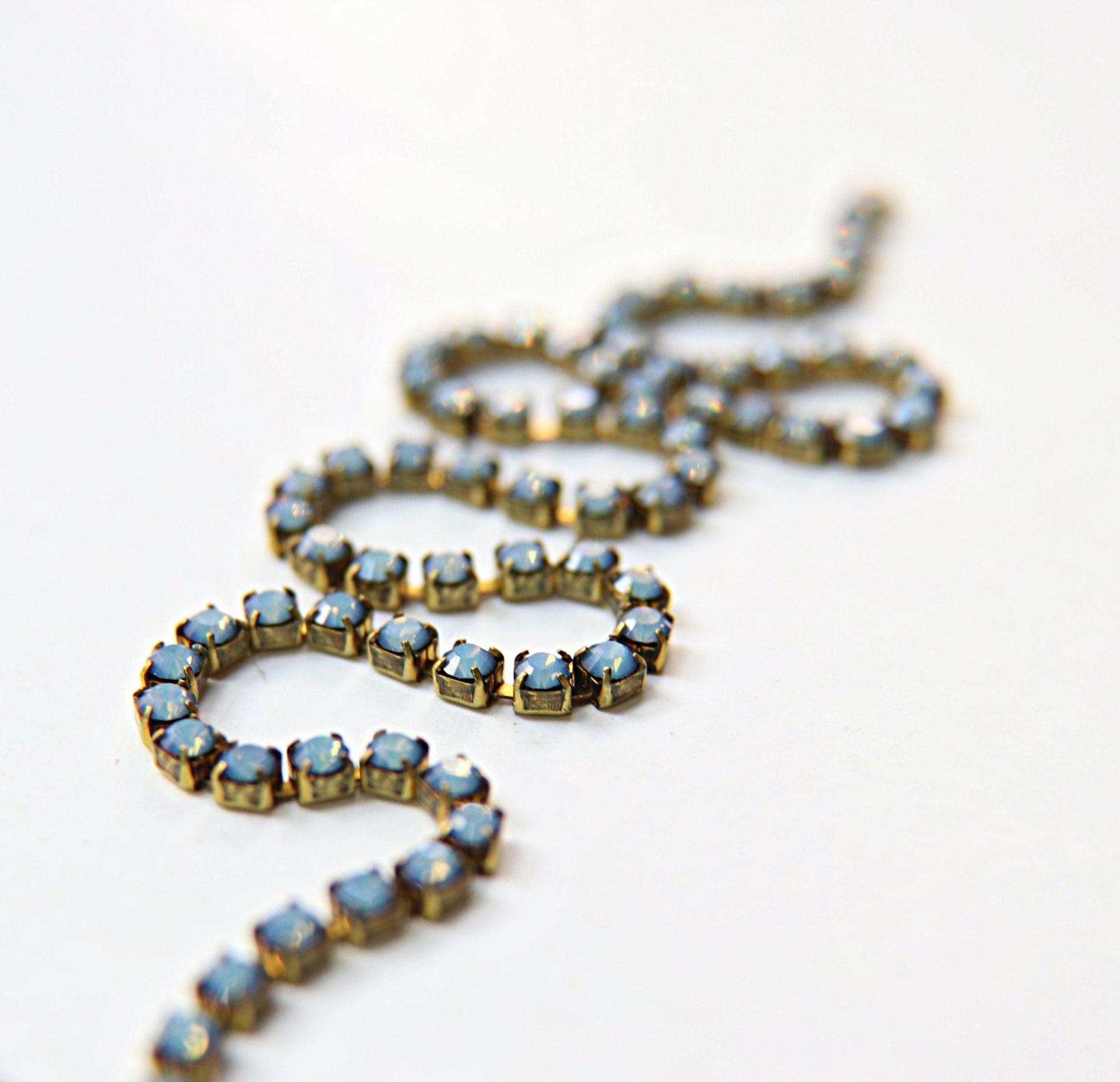 10SS Swarovski Rhinestone Cup Chain in White Opal Sky Blue 2.8mm Made in Austria 0.5/1/2/5 Meters vintage findings / jewelry making