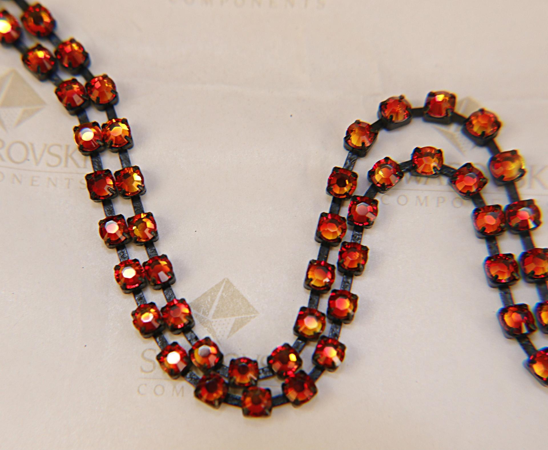 16ss Swarovski 2088 Chain in Flat Back Fireopal (4mm) 0.5/1/2/5 Meters Vintage Black Settings Wedding Cake Decoration Brooch Bouquet Supply