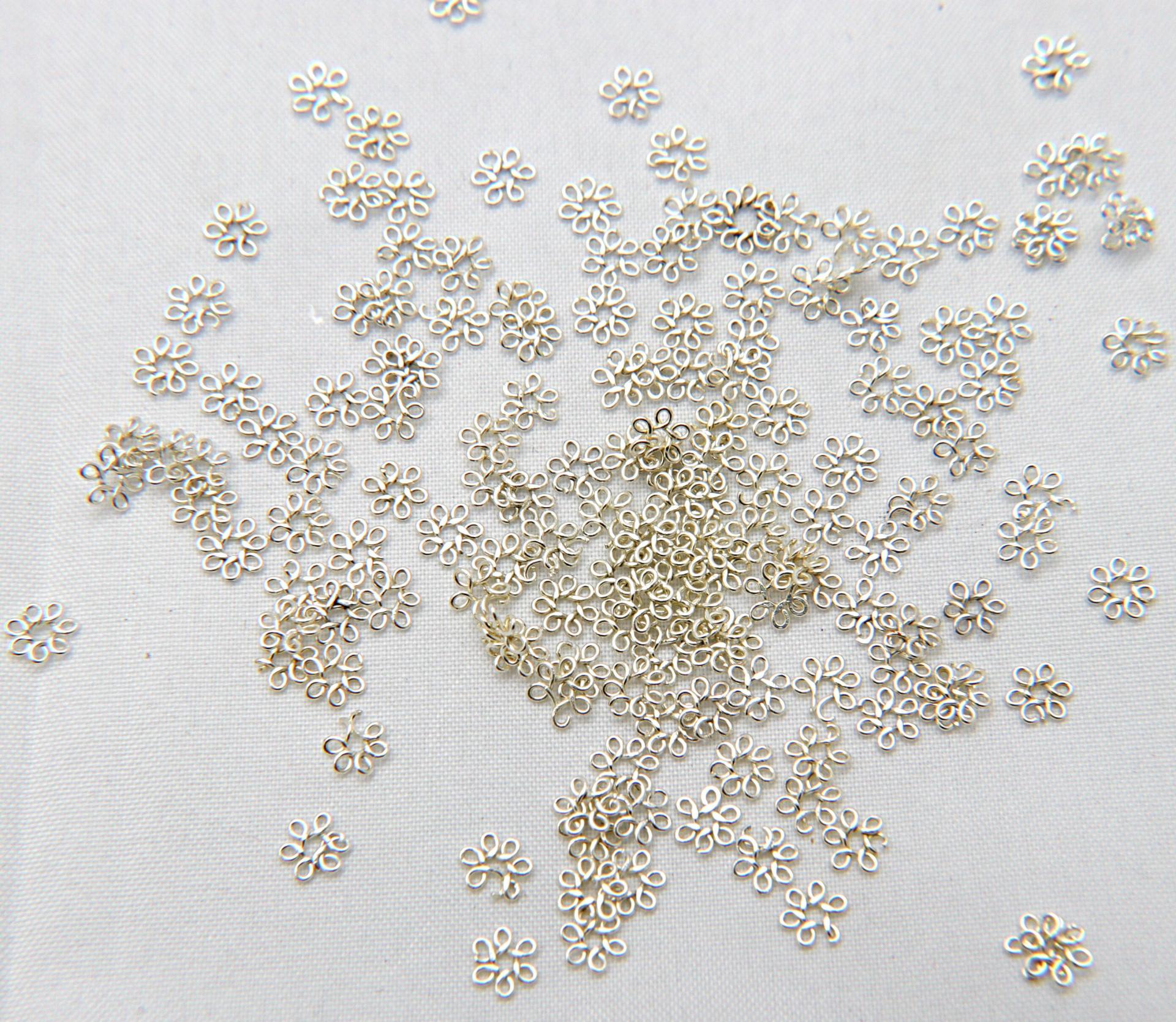 Silver Plated Handmade Brass Flower Beads 5/10/100/500 Grams 4.5/5/5.5 mm Haute Couture embroidery materials, wedding decoration, sequins
