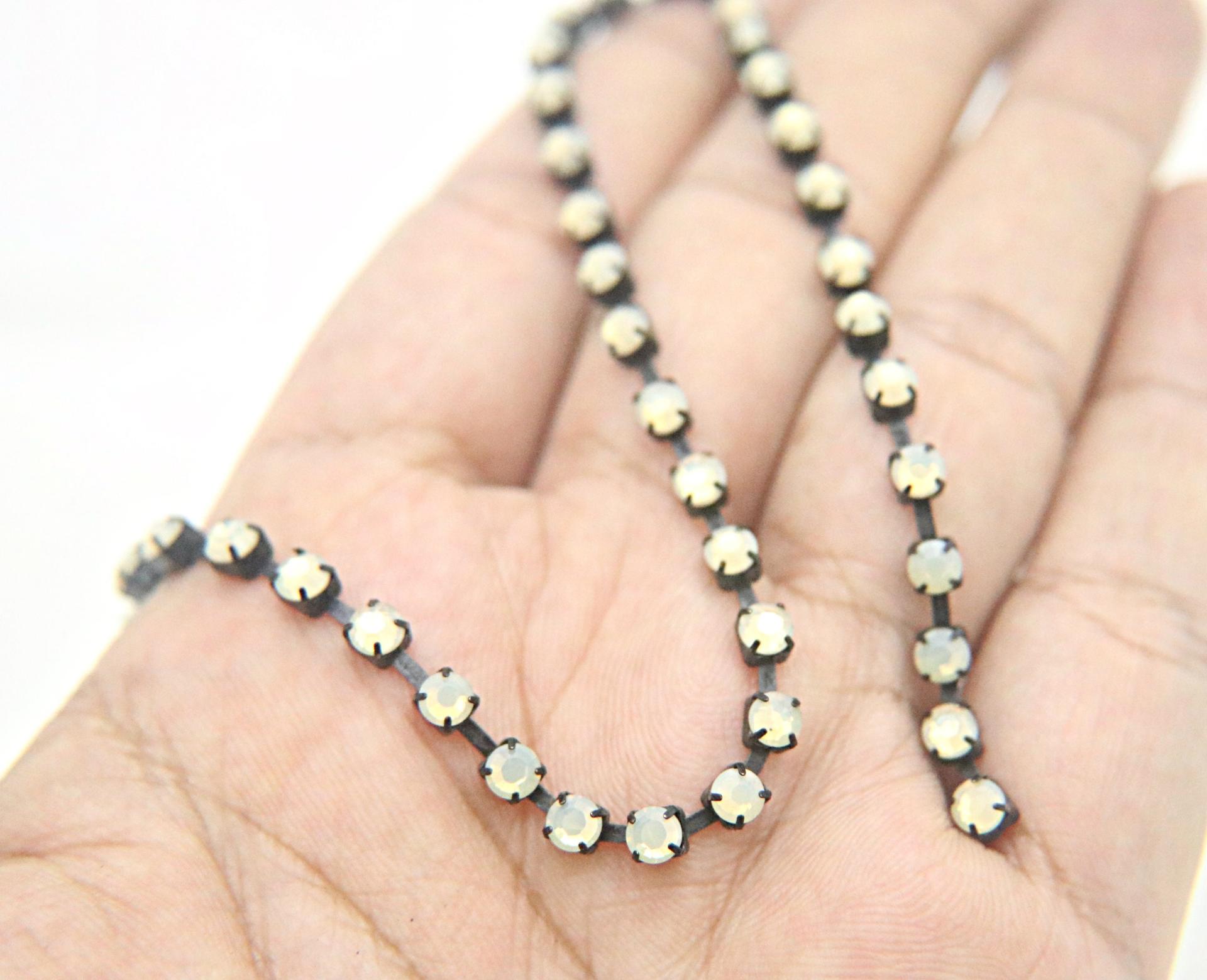 16ss Swarovski 2088 Chain in Flat Back Sand Opal (4mm) 0.5/1/2/5 Meters Vintage Black Settings Bridal Supplies|Jewelry Making, premium lace