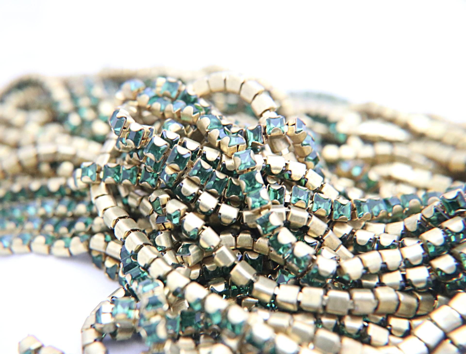 4mm Square Swarovski fancy Rhinestone Chain in Fern Green 0.5/1 Meter Brass Settings Wedding Bridal Supplies|Decoration