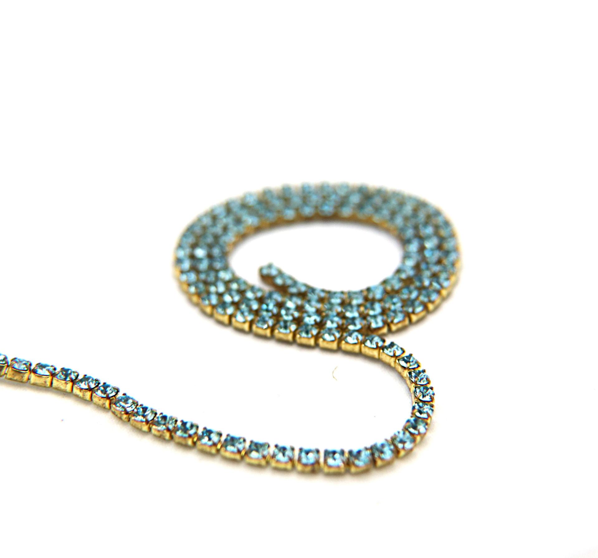 10ss Swarovski Close Cup Chain in Aquamarine 2.8mm Made in Austria 0.5/1/2/5 Meters rare couture materials