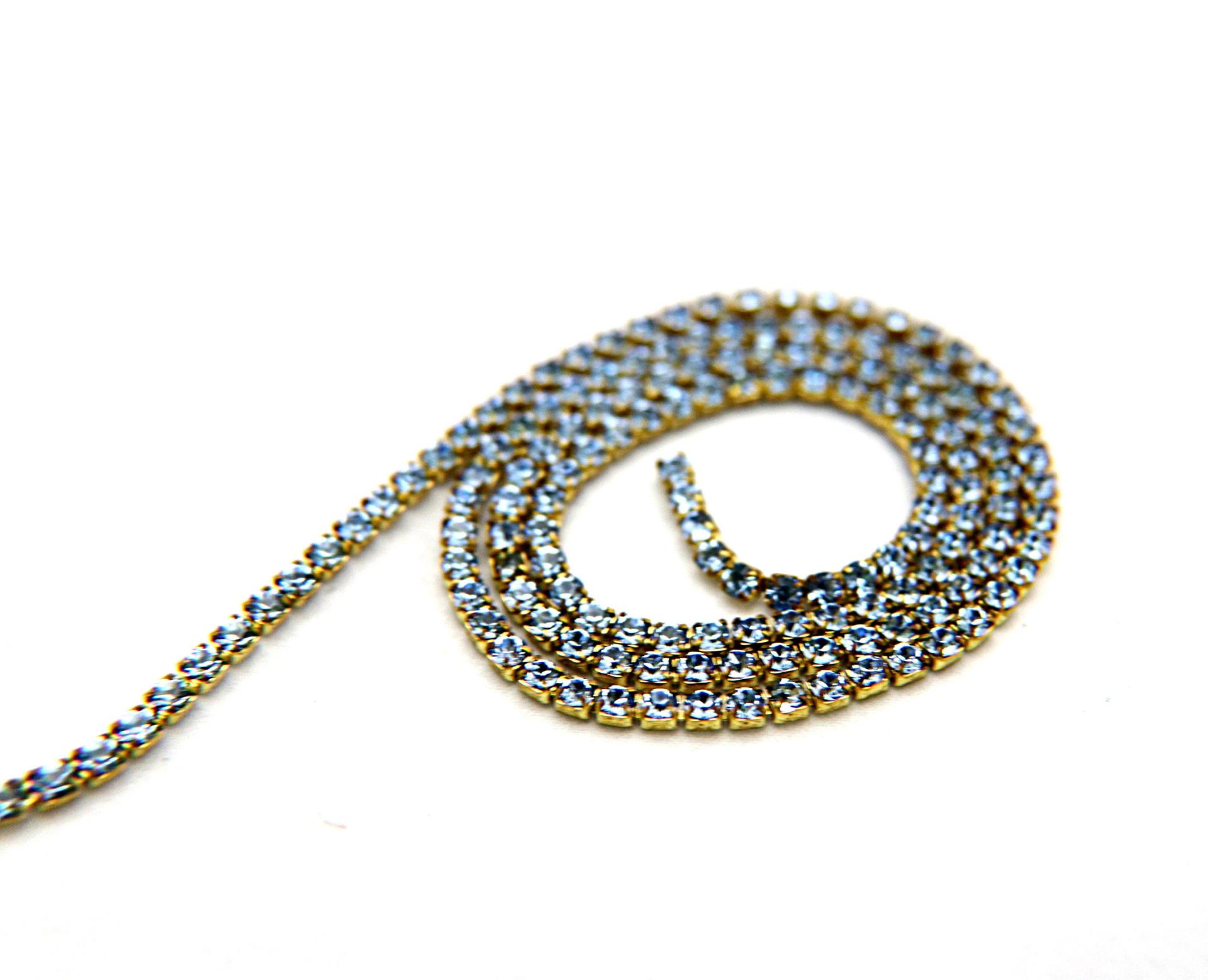 10ss Swarovski Close Cup Chain in Light Sapphire 2.8mm Made in Austria 0.5/1/2/5 Meters rare couture materials, strass vintage chains