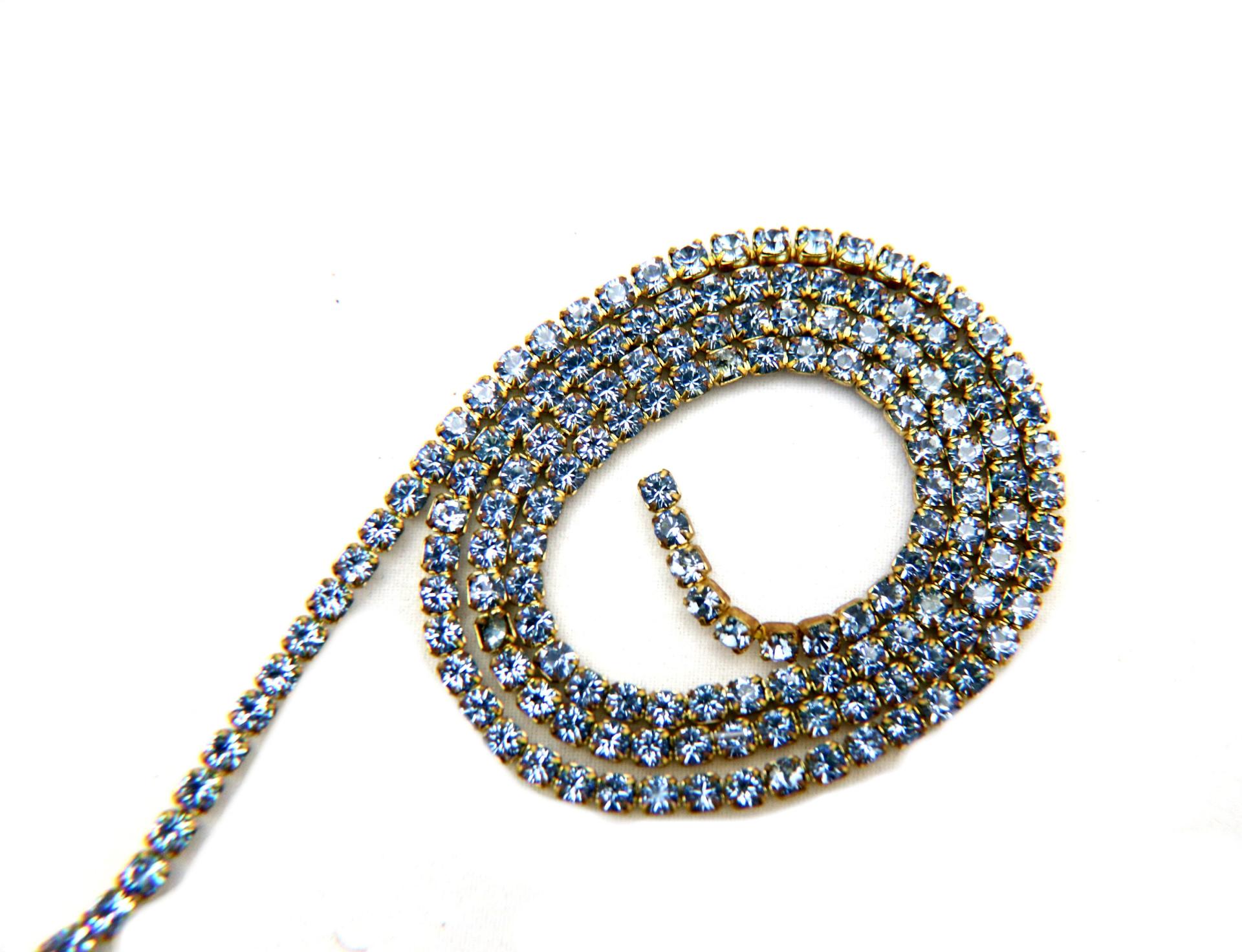 10ss Swarovski Close Cup Chain in Light Sapphire 2.8mm Made in Austria 0.5/1/2/5 Meters rare couture materials, strass vintage chains