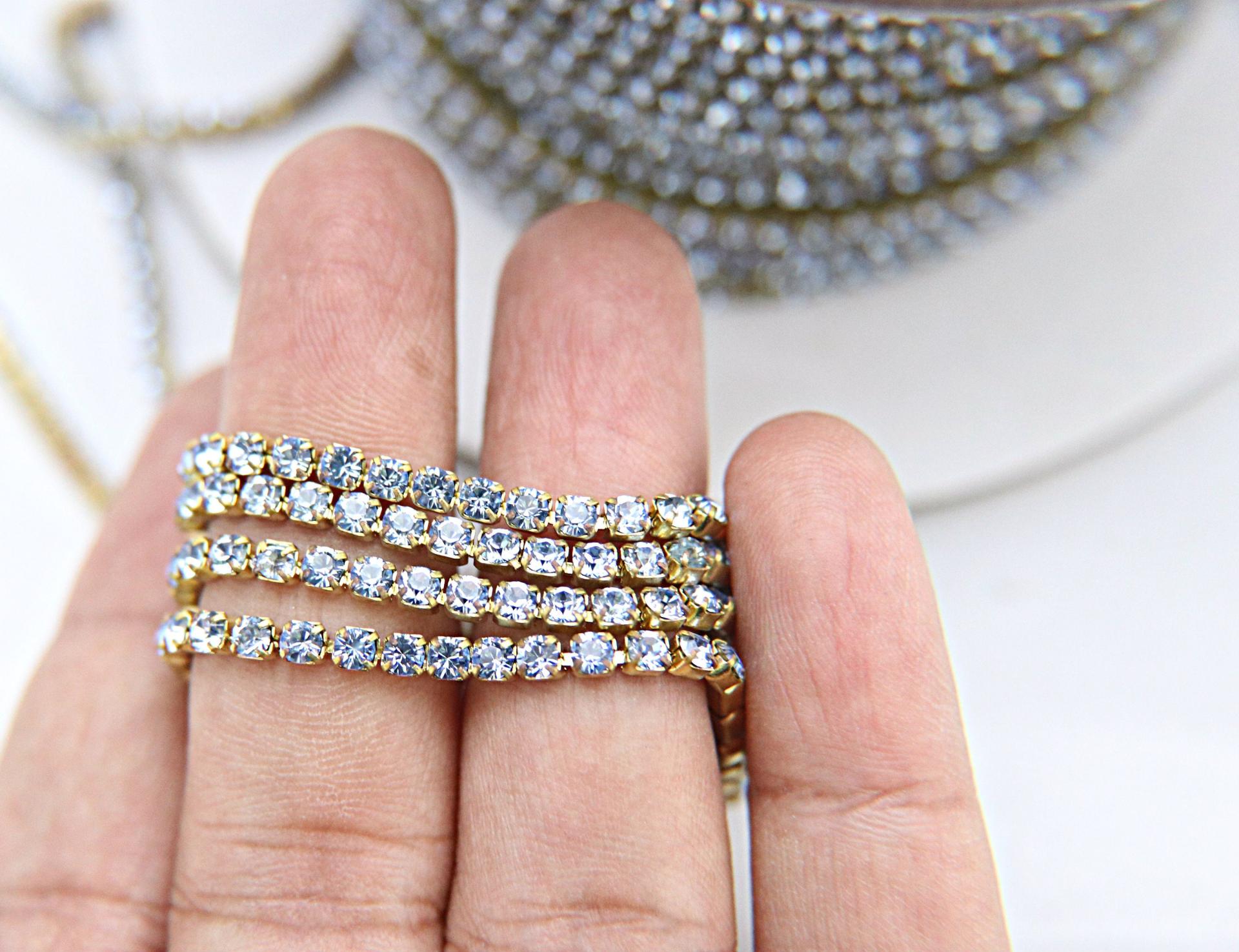 10ss Swarovski Close Cup Chain in Light Sapphire 2.8mm Made in Austria 0.5/1/2/5 Meters rare couture materials, strass vintage chains