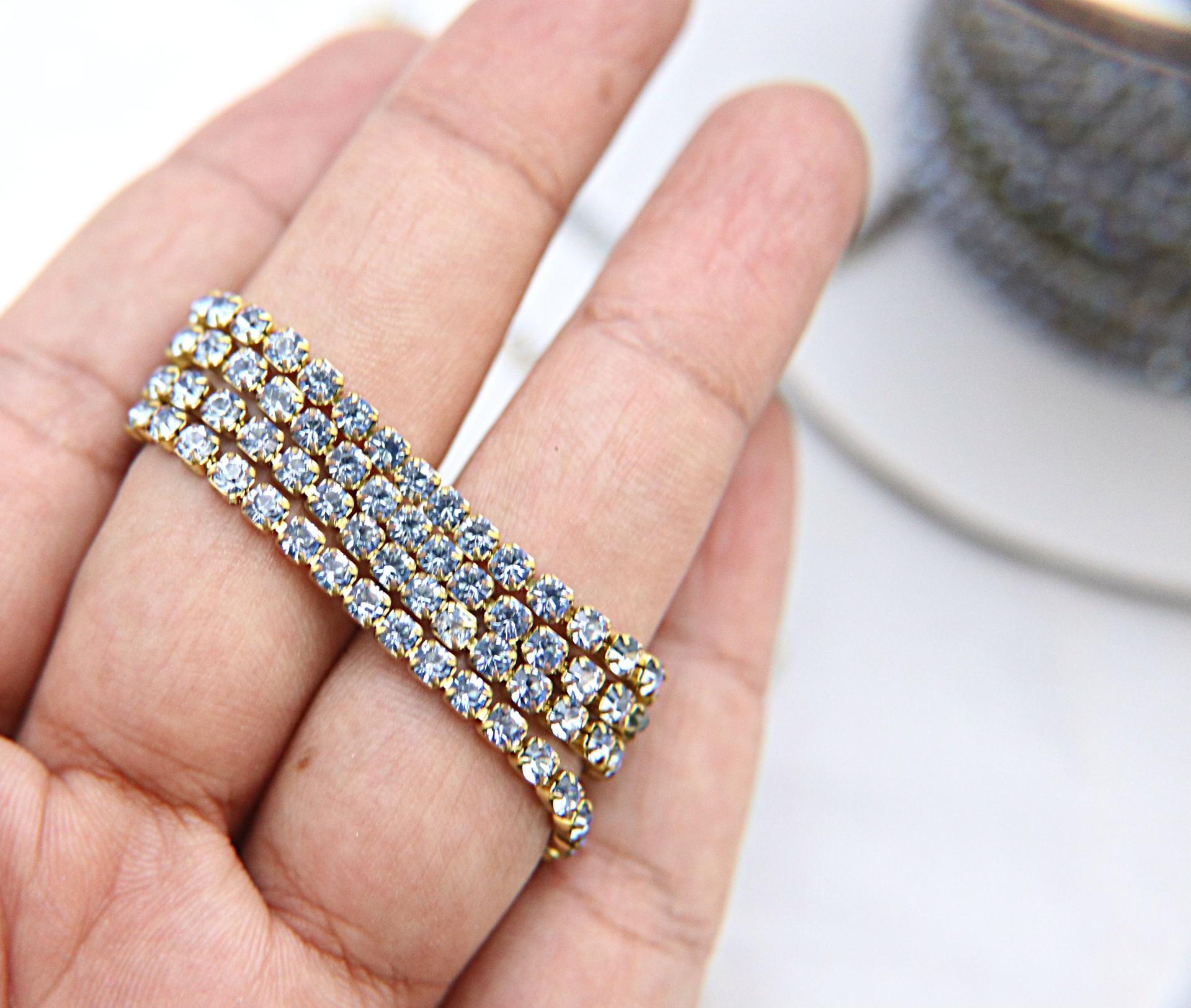 10ss Swarovski Close Cup Chain in Light Sapphire 2.8mm Made in Austria 0.5/1/2/5 Meters rare couture materials, strass vintage chains