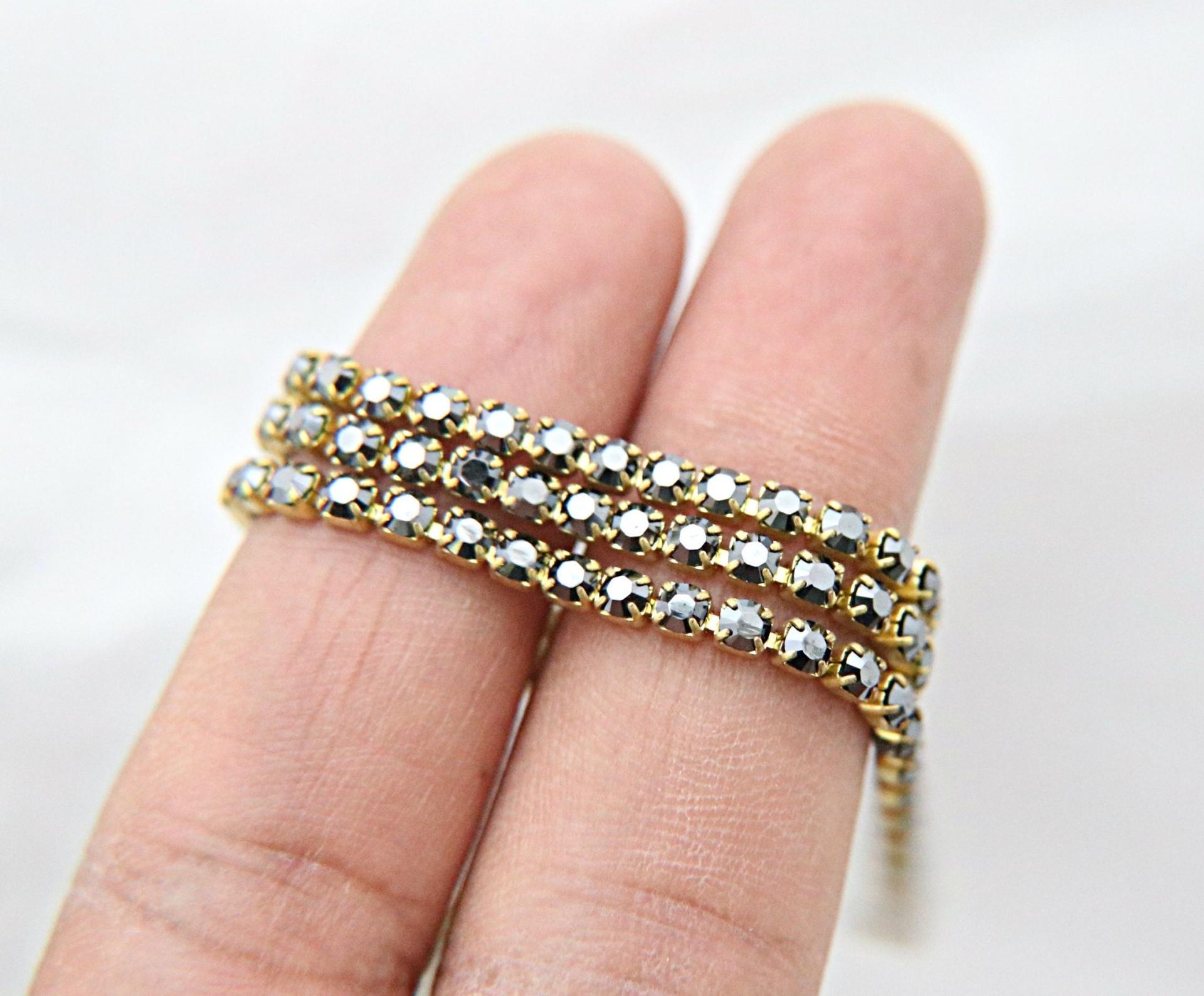 10ss Swarovski Close Cup Chain in Jet Hematite 2.8mm Made in Austria 0.5/1/2/5 Meters rare couture materials