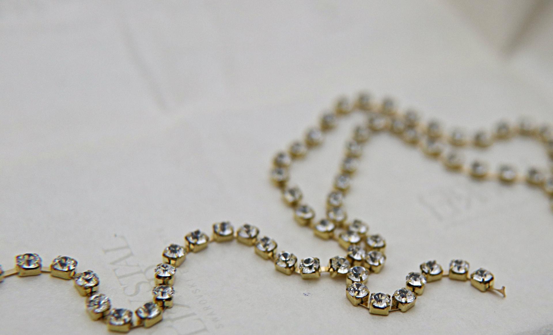 10PP Swarovski Cup Chain Clear Rhinestone Cup Chain Xillion 1.6mm Made in Austria - Brass Setting - Crystal Clear 0.5/1/2/5 Meters Nail Art