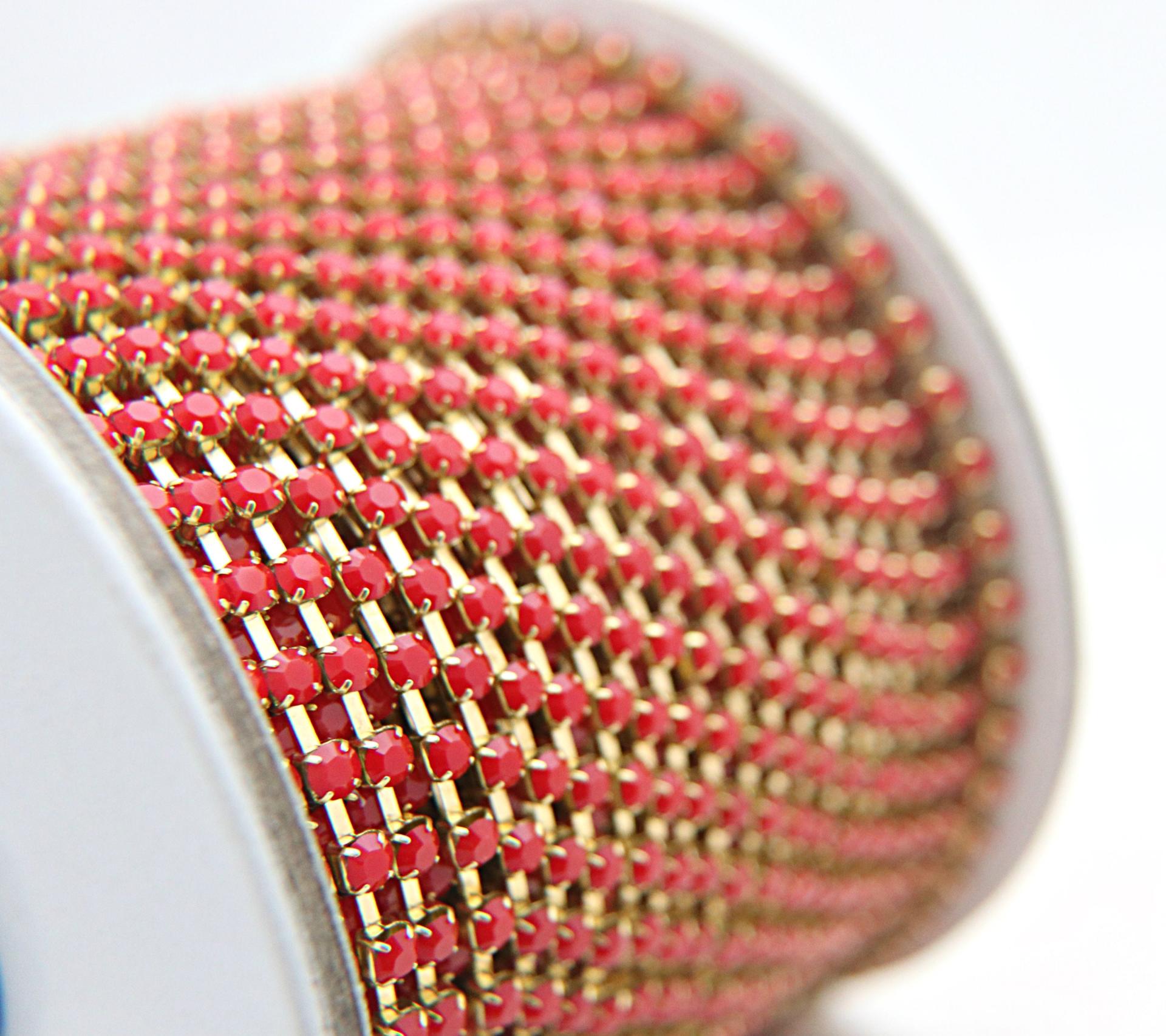 16 SS Rhinestone Chain Swarovski in Dark Red Coral 4mm 0.5/1/2/5/15 Meters vintage findings, strass chains