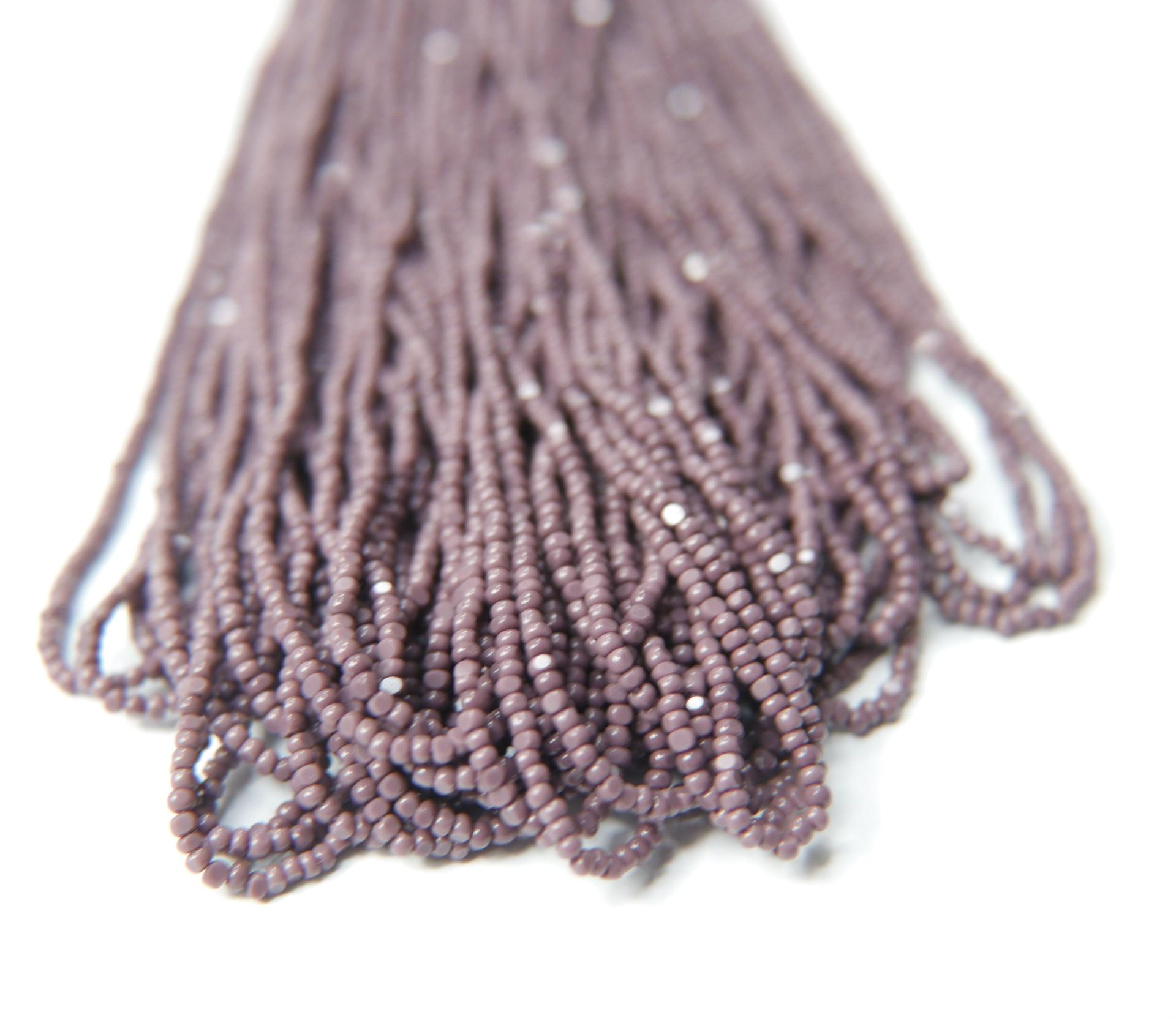 11/0 Hanks Charlotte Cut Beads 23040 Opaque Amethyst 1/5/25/50/100 Hanks 2.0mm indian beads, glass beads, jewelry supply, findings, craft