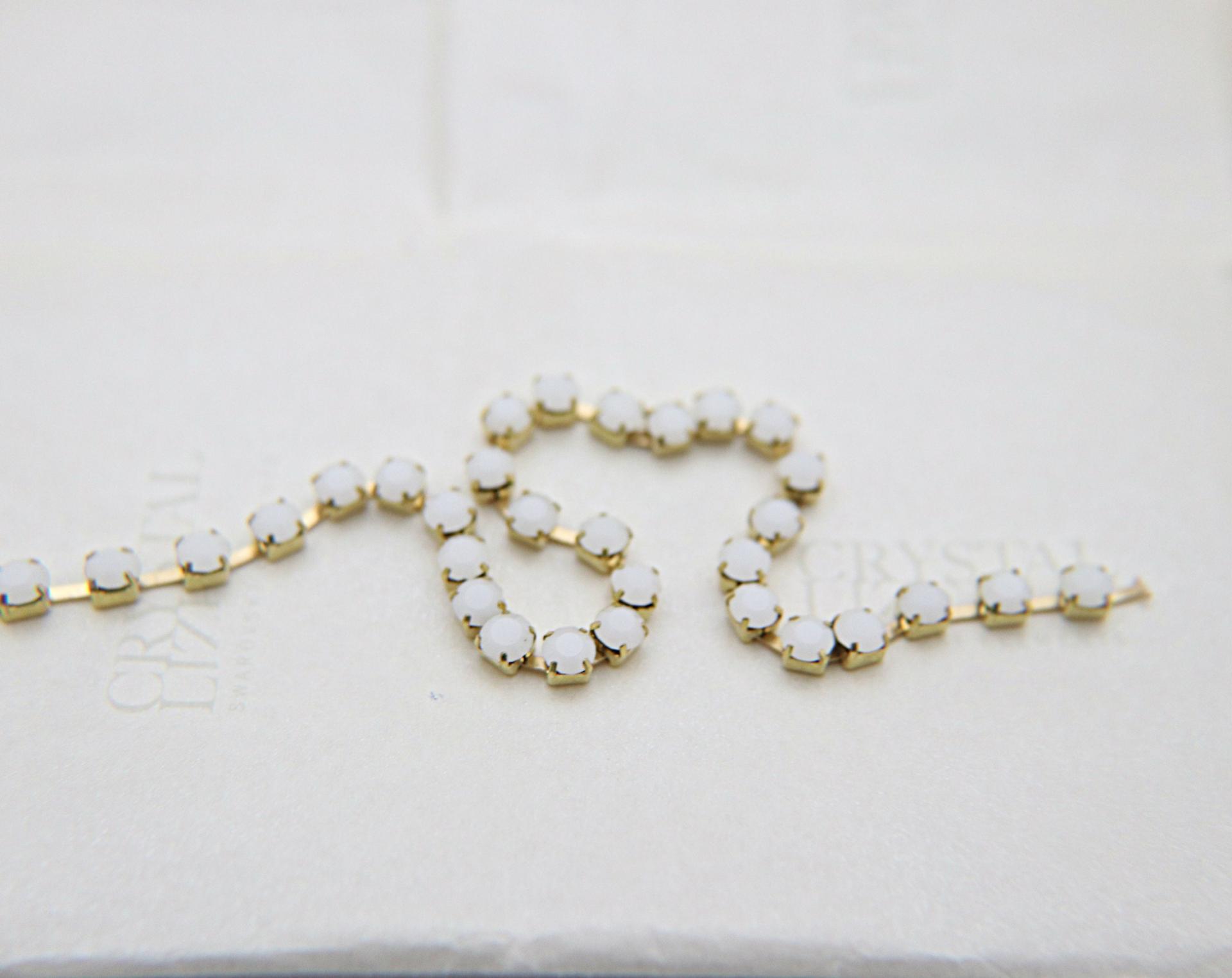 16 SS Rhinestone Chain Swarovski in White Alabaster 4mm 0.5/1/2/5/15 Meters vintage findings, strass chains