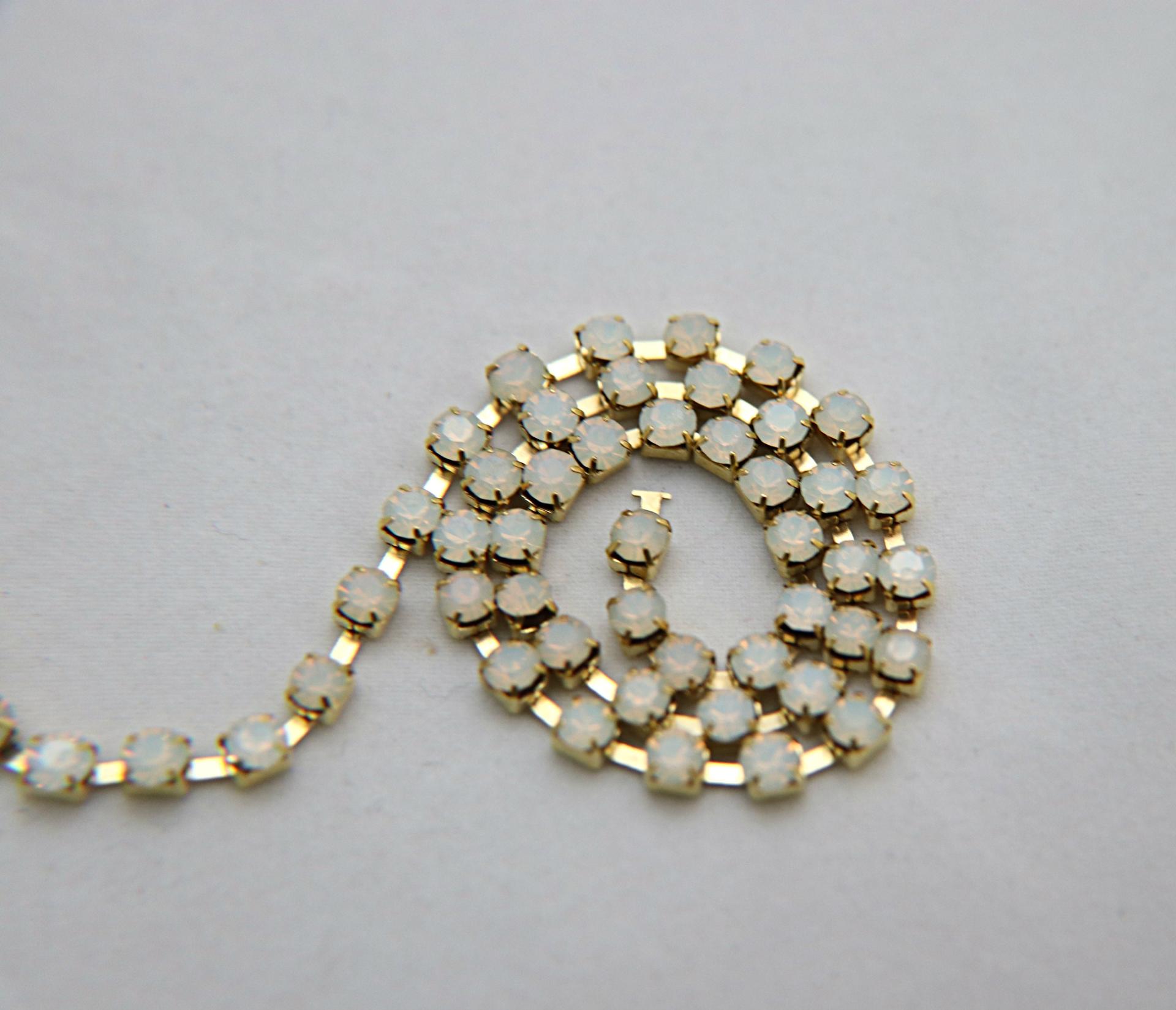 12ss Preciosa Rhinestone Chain (5 colors) 3mm 1/2/5/15 Meters Wedding Bridal Supplies, strass chains, embroidery materials