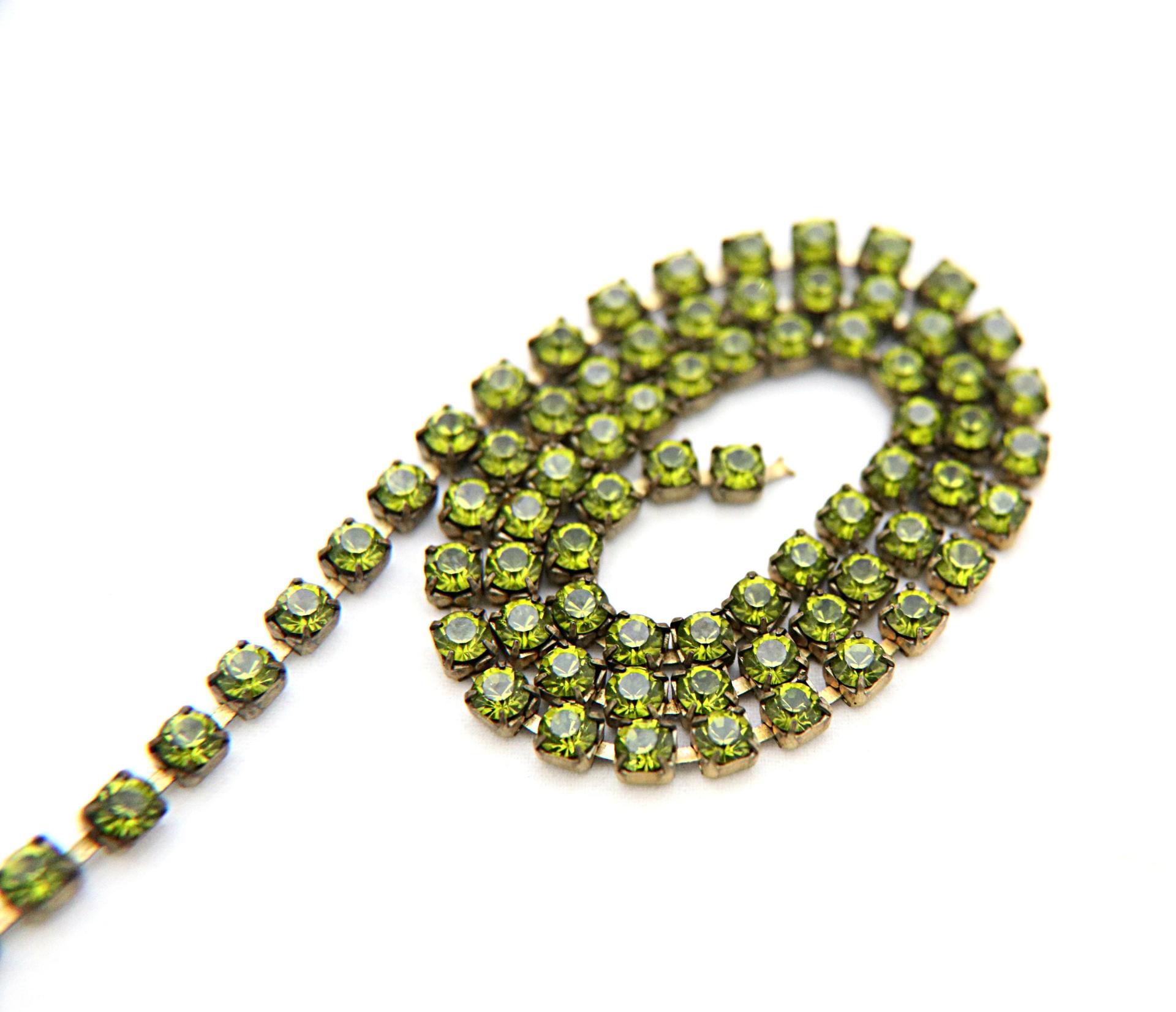 18SS Swarovski Vintage Rhinestone Chain Emerald/Smoked Topaz/Olivine/Montana 4.2mm embroidery materials, jewelry making, vintage findings