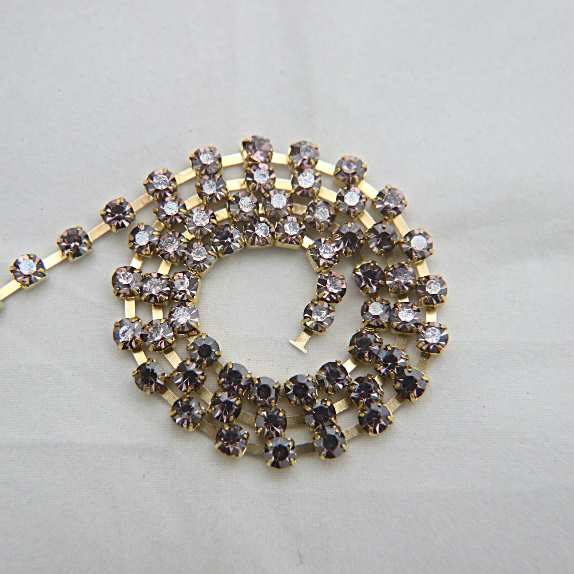 16 SS Rhinestone Chain Swarovski in Light Amethyst Satin 4mm 0.5/1/2/5/15 Meters vintage findings, strass chains, embroidery materials