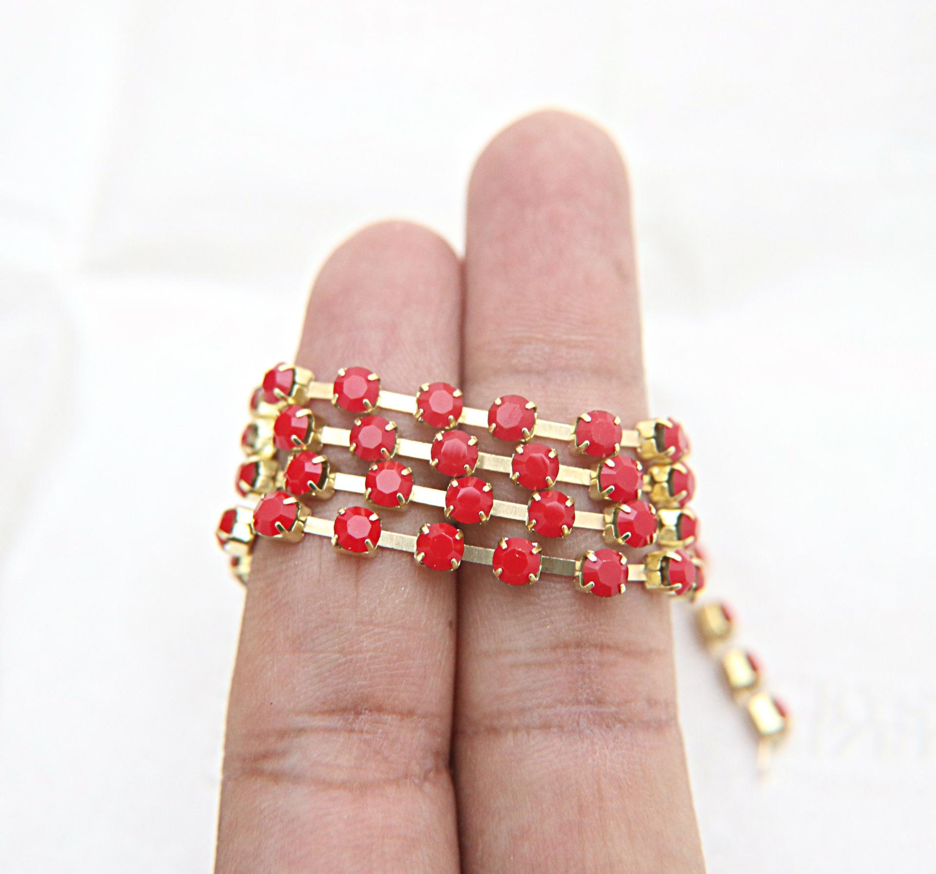 16 SS Rhinestone Chain Swarovski in Dark Red Coral 4mm 0.5/1/2/5/15 Meters vintage findings, strass chains