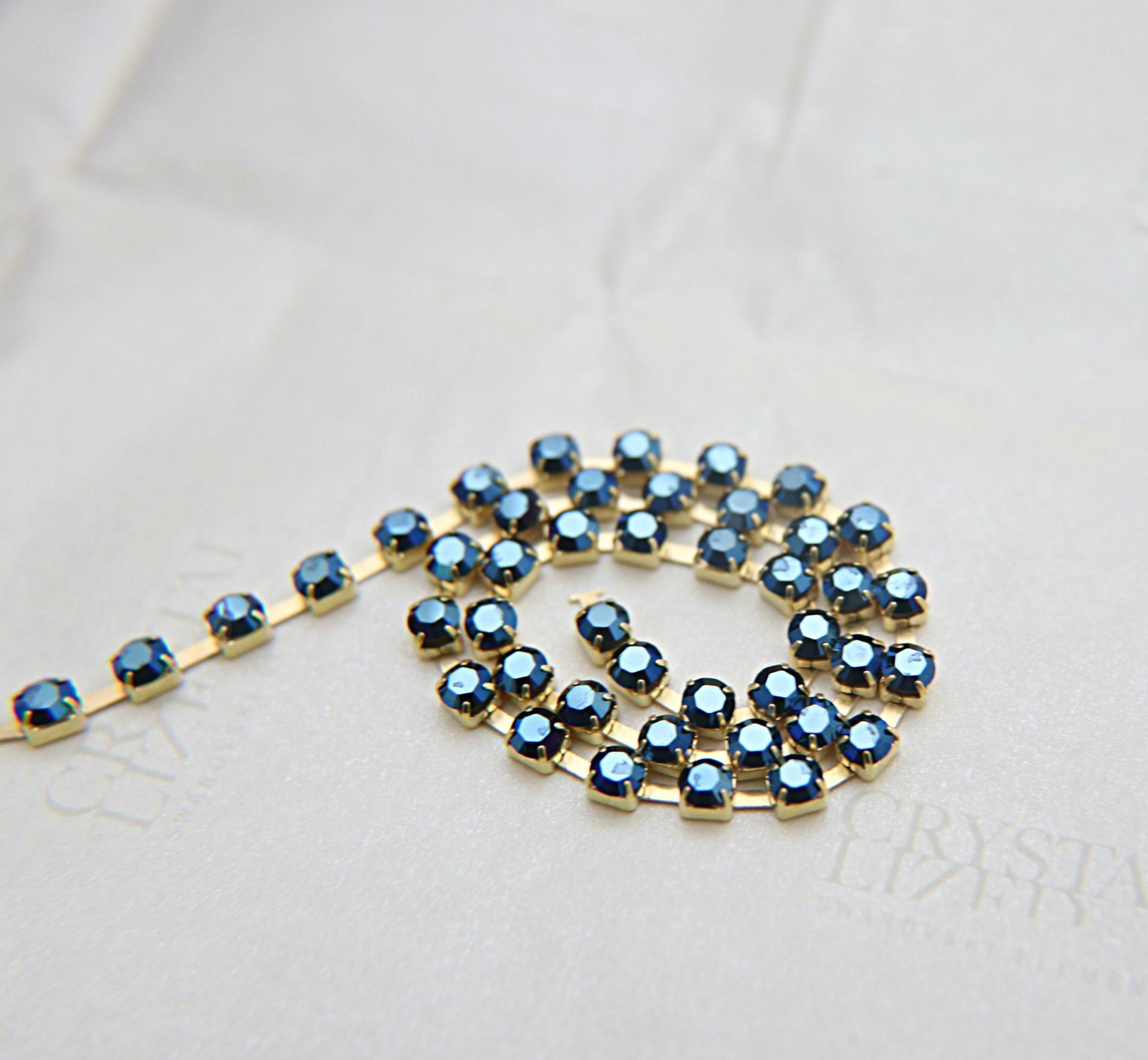 16 SS Rhinestone Chain Swarovski in Crystal Metallic Blue 4mm 0.5/1/2/5/15 Meters vintage findings, strass chains, craft supplies, rare