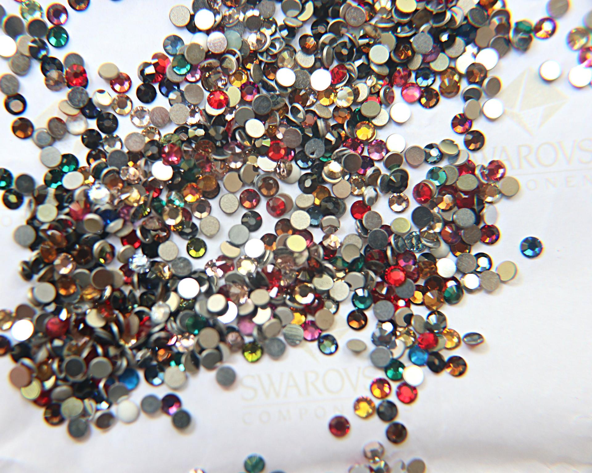 10SS Swarovski Flatbacks in Mix Colors Chaton Roses 2088 (2.9mm) Made in Austria 72/144/432/1440 Pieces Nail art decoration, craft supplies
