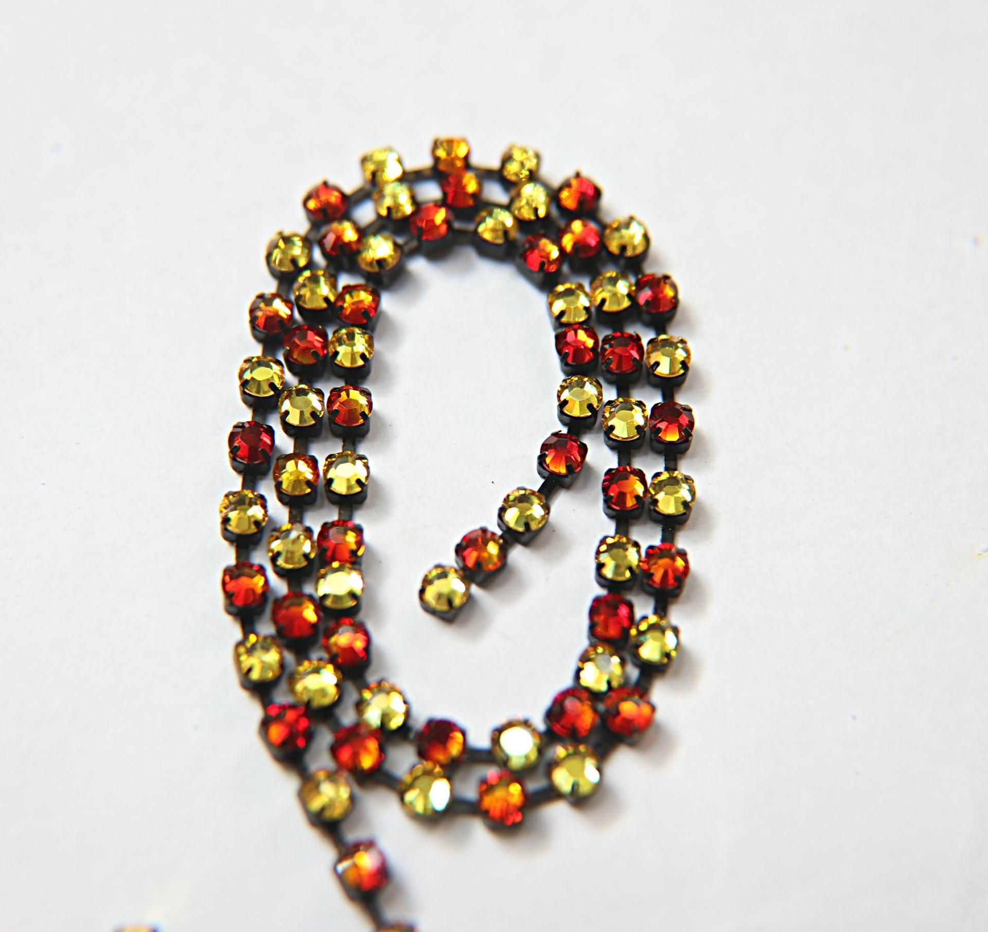 16ss Swarovski 2088 Chain in Flat Back Fire Mix (4mm) 0.5/1/2/5 Meters Vintage Black Settings Bridal Supplies, strass chains, embroidery