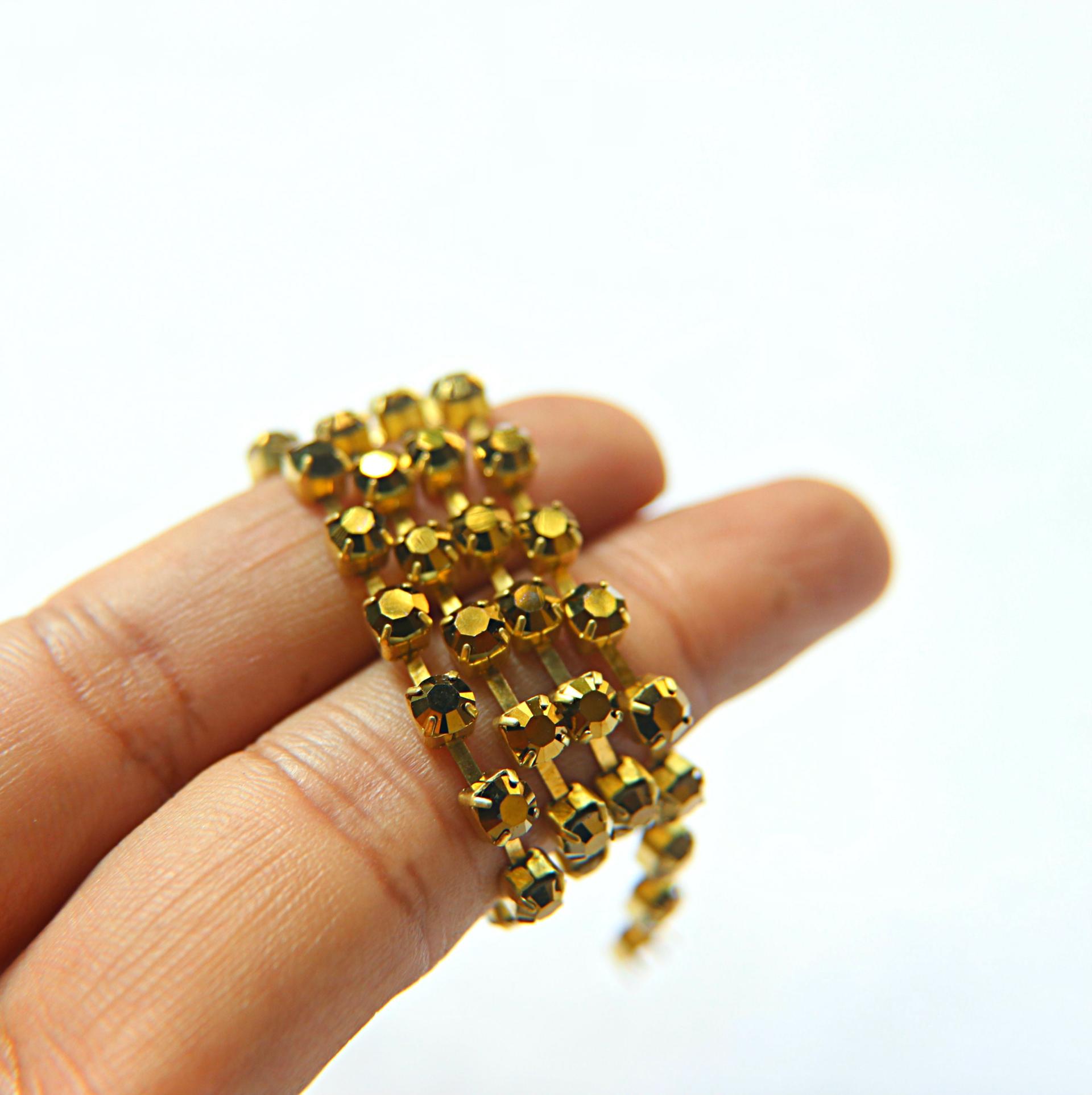 18ss Swarovski Rhinestone Chain in Crystal Dorado (4.2mm) 0.5/1/2/5 Meters Bridal Supplies, Jewelry, vintage findings, embroidery materials