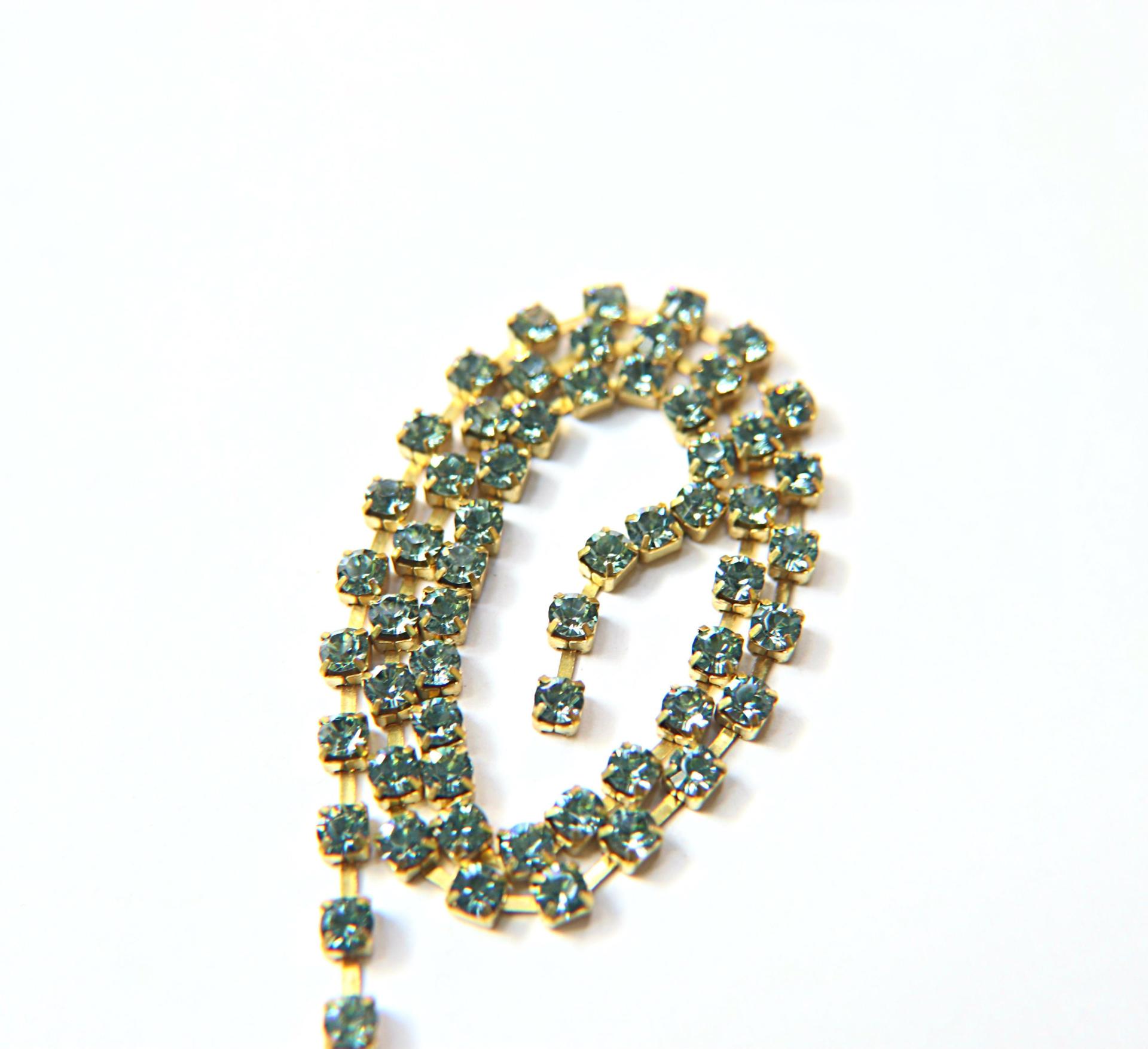 18ss Swarovski Rhinestone Chain in Indian Sapphire (217) 0.5/1/2/5 Meters Bridal Supplies, Jewelry, vintage findings, embroidery materials