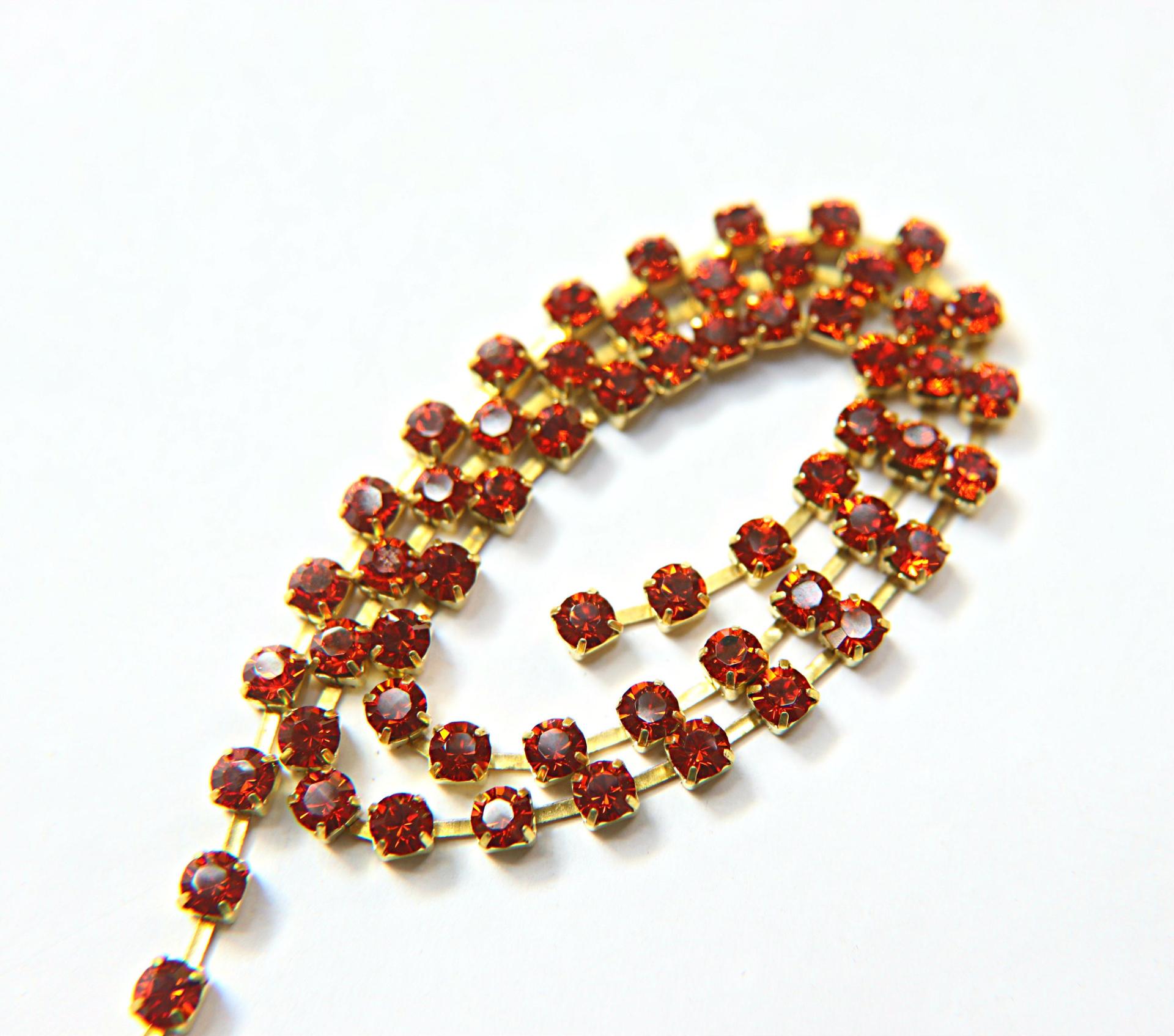 18ss Swarovski Rhinestone Chain in Crystal Red Magma 0.5/1/2/5 Meters Bridal Supplies, Jewelry, vintage findings, embroidery materials