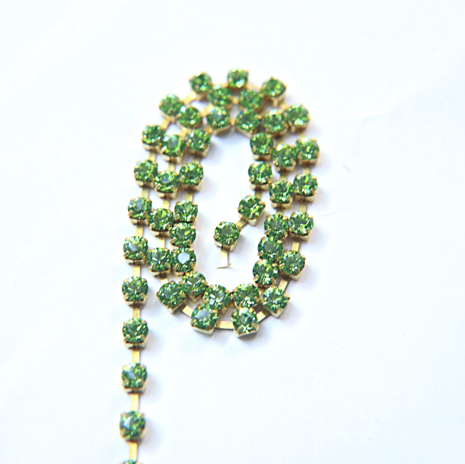18ss Swarovski Rhinestone Chain in Peridot (4.2mm) 0.5/1/2/5 Meters Bridal Supplies vintage findings, strass chains, jewelry making